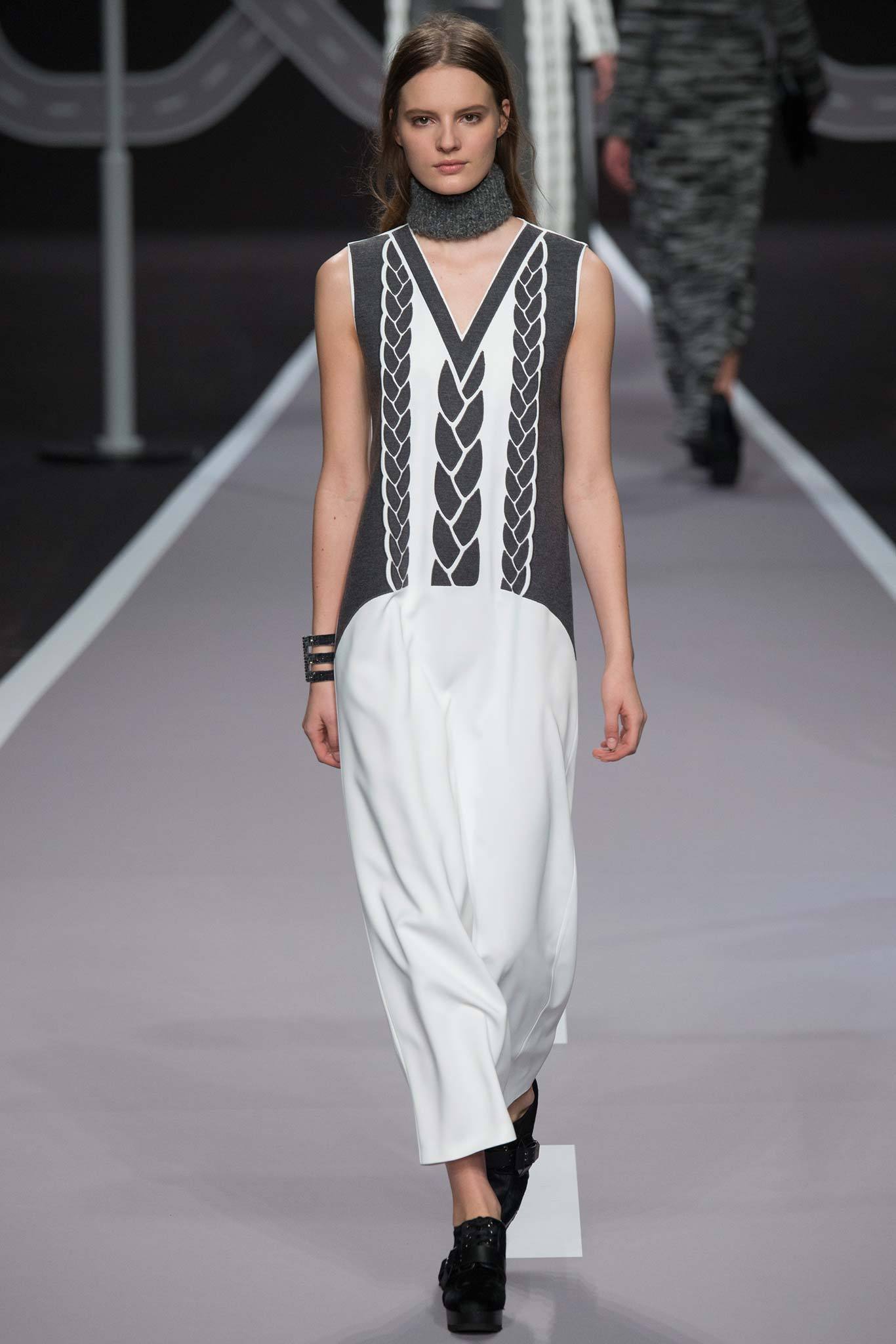 Viktor & Rolf F/W 14 Look 13