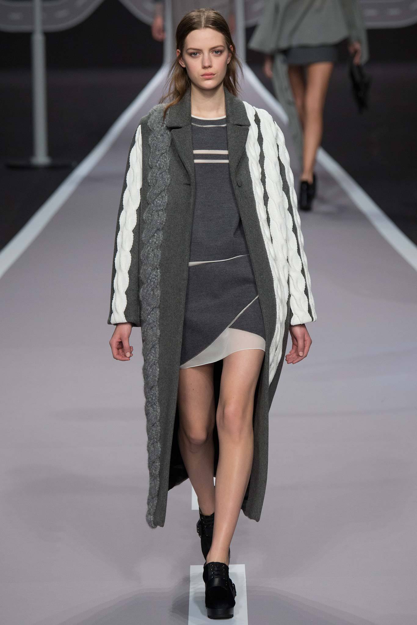 Viktor & Rolf F/W 14 Look 14