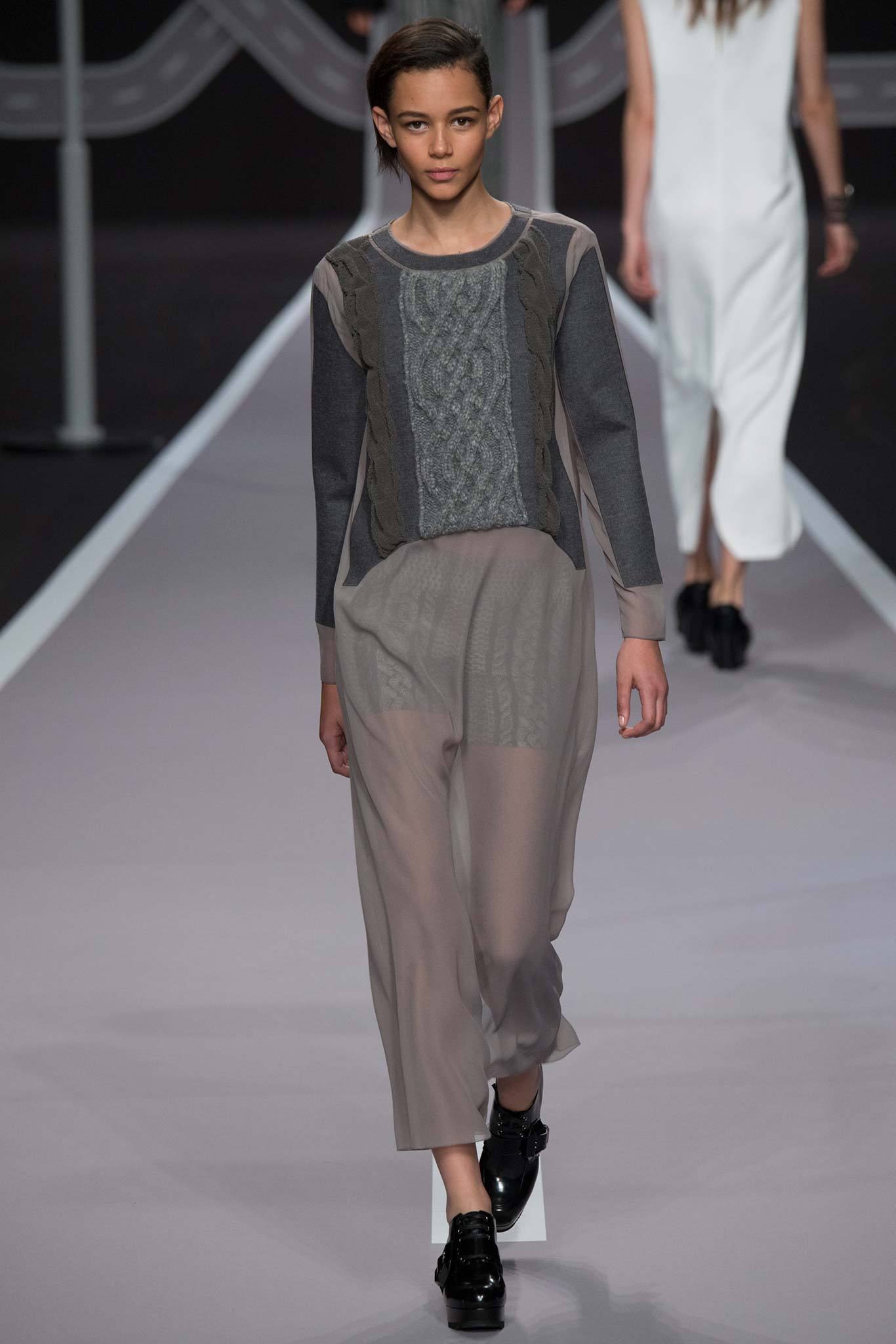 Viktor & Rolf F/W 14 Look 15