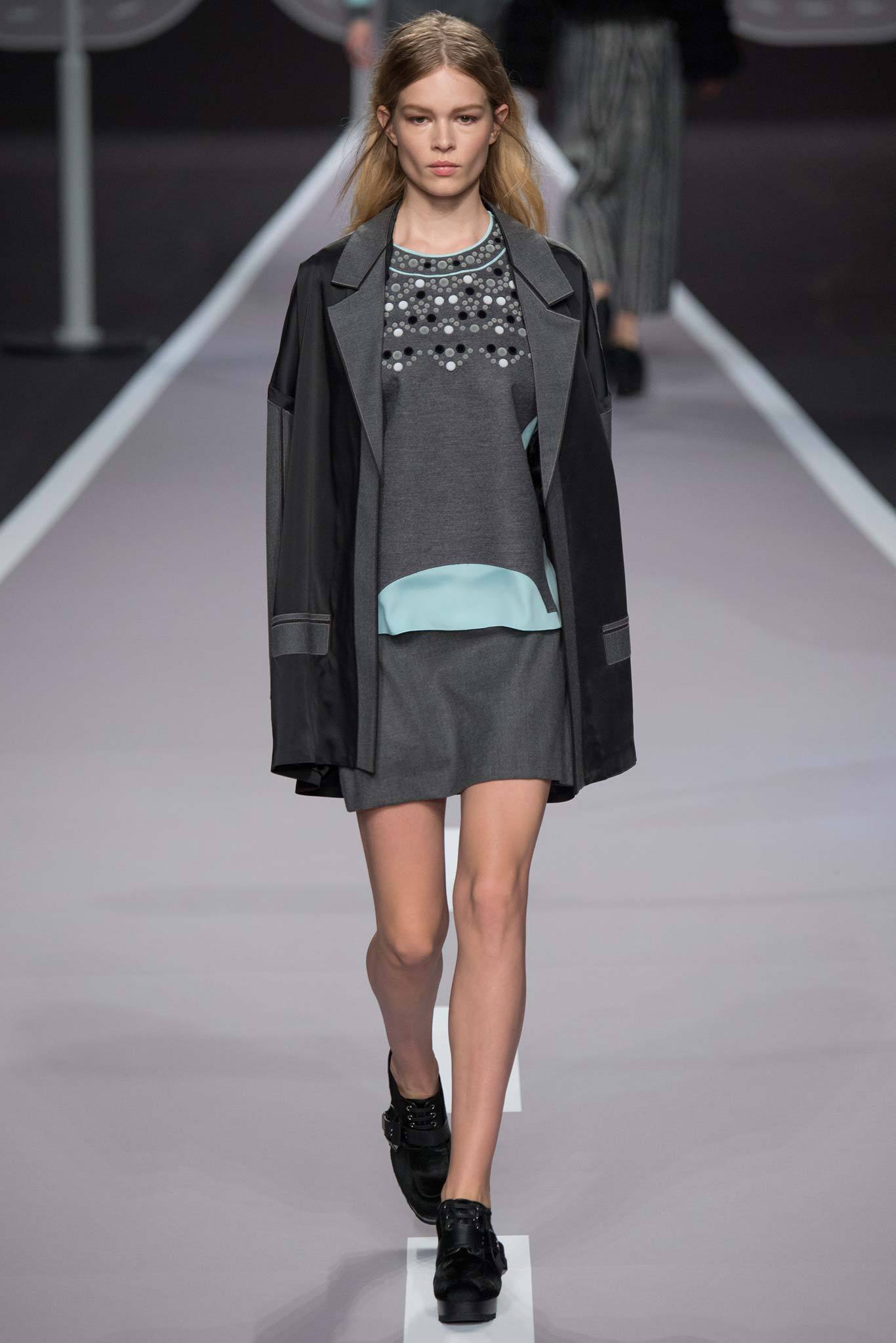 Viktor & Rolf F/W 14 Look 18