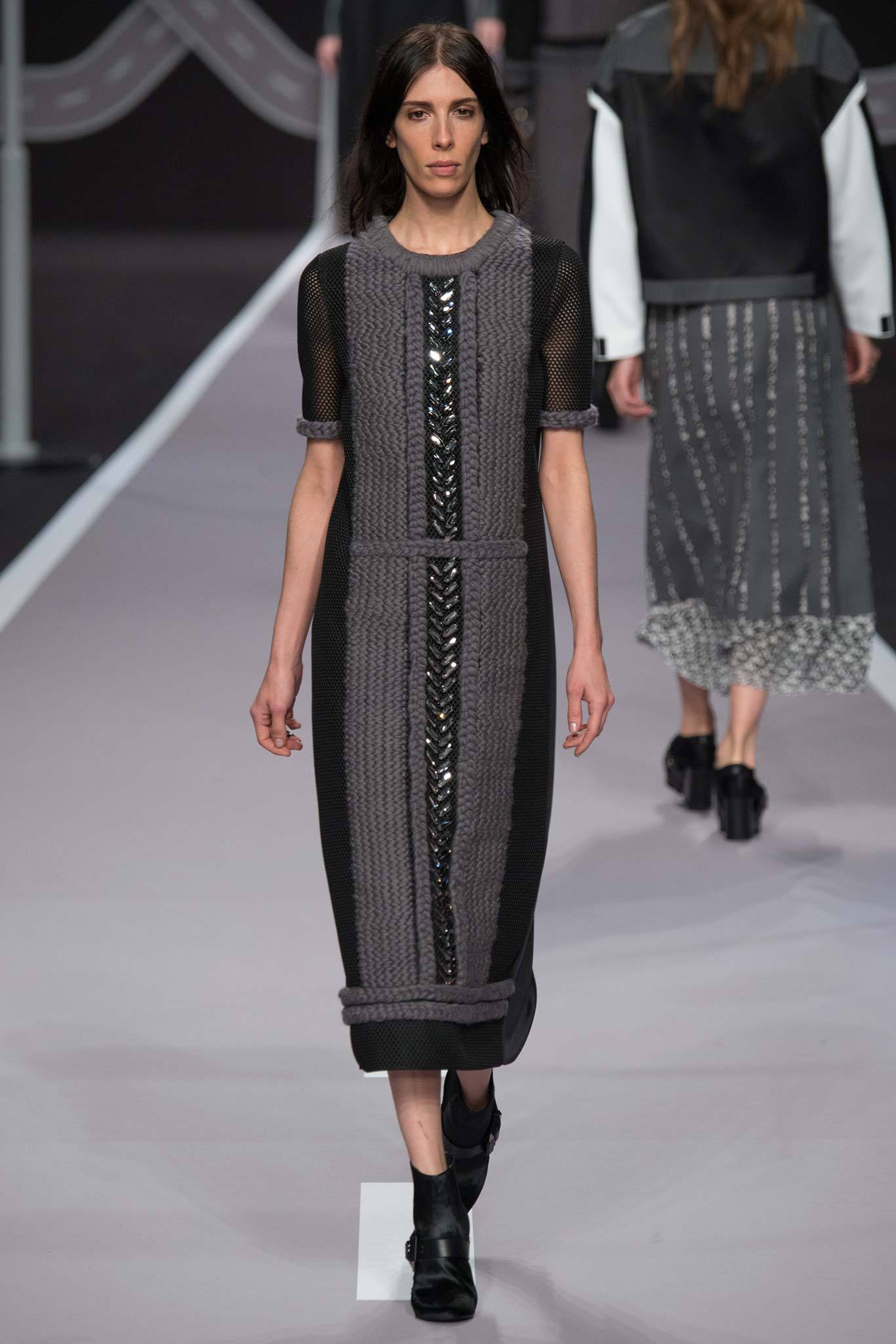 Viktor & Rolf F/W 14 Look 38