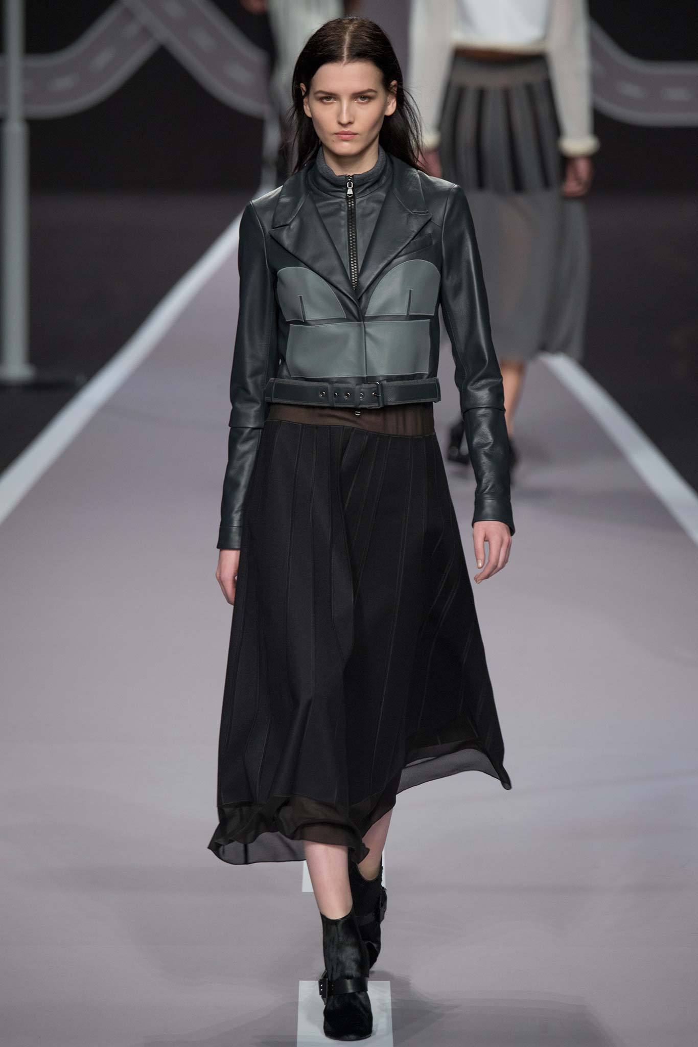 Viktor & Rolf F/W 14 Look 39