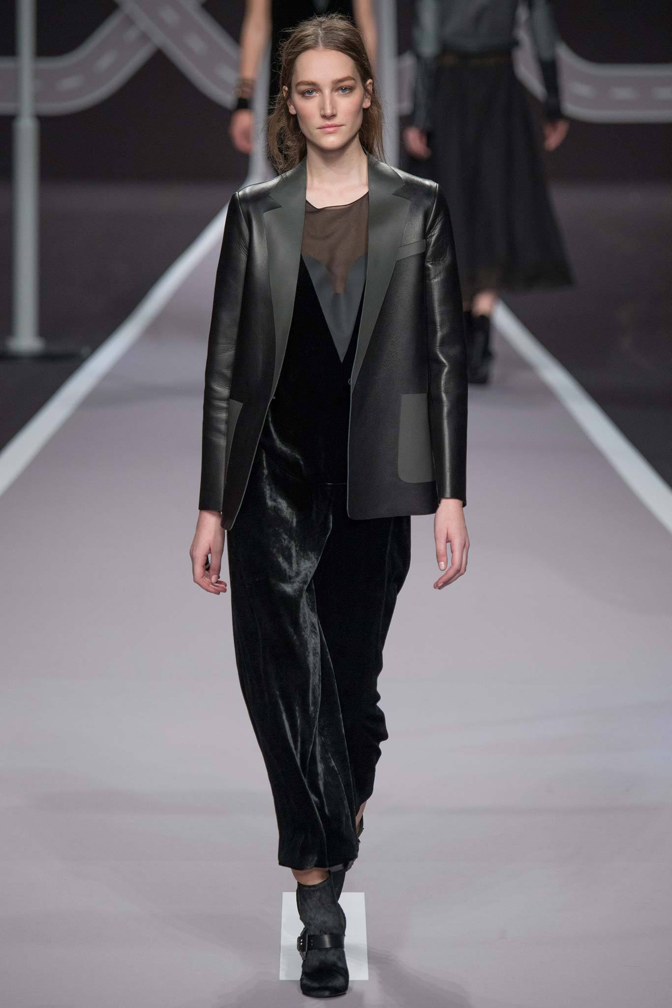 Viktor & Rolf F/W 14 Look 41