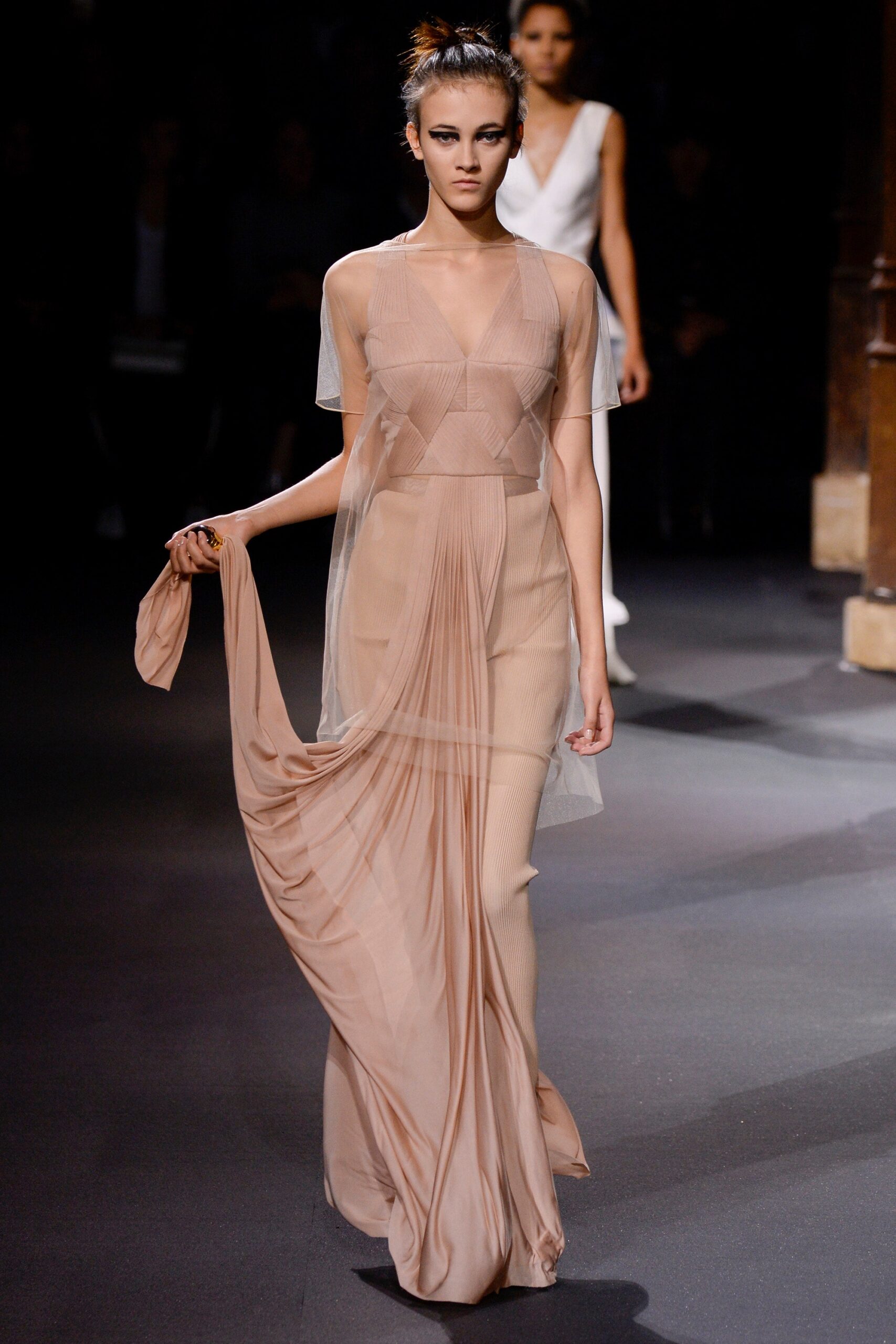 Vionnet S/S 16 Look 2