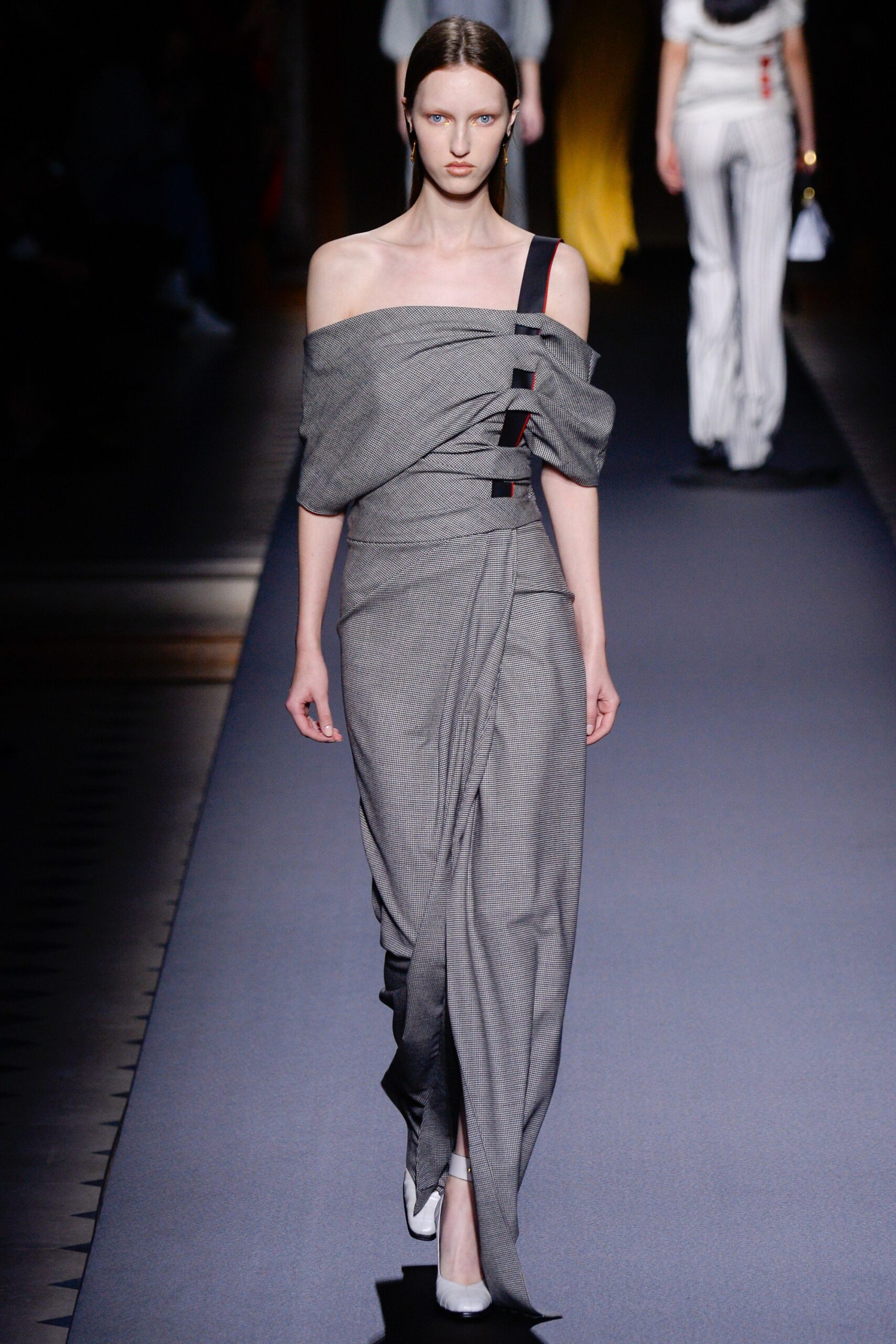 Vionnet F/W 16 Look 11