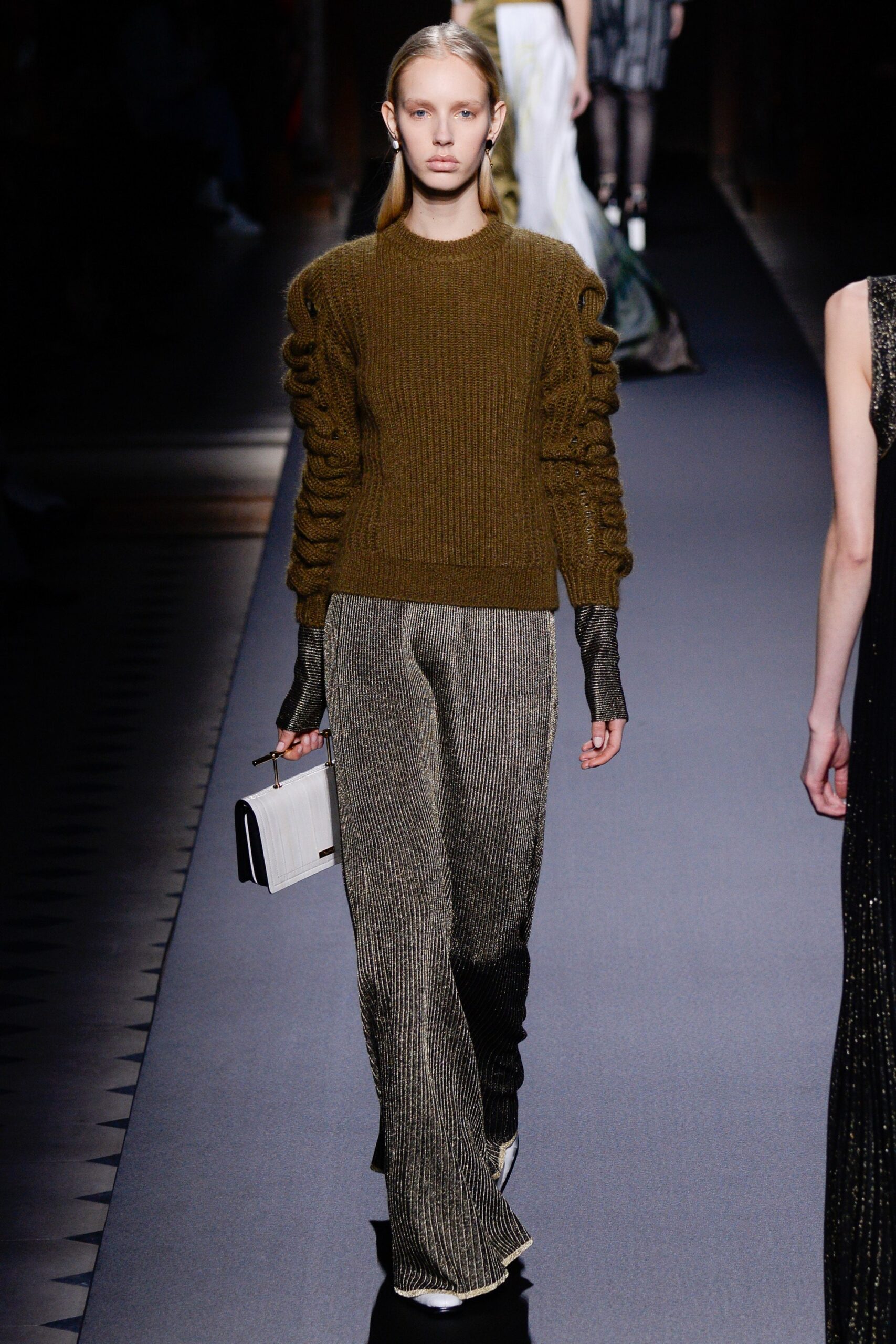 Vionnet F/W 16 Look 21