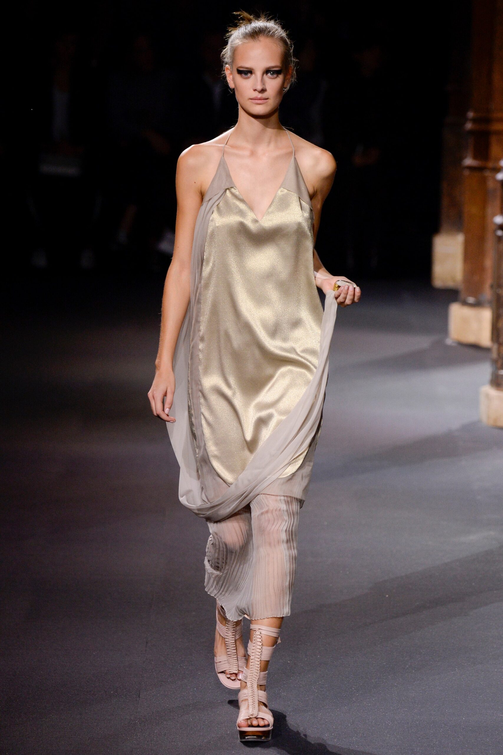Vionnet S/S 16 Look 35