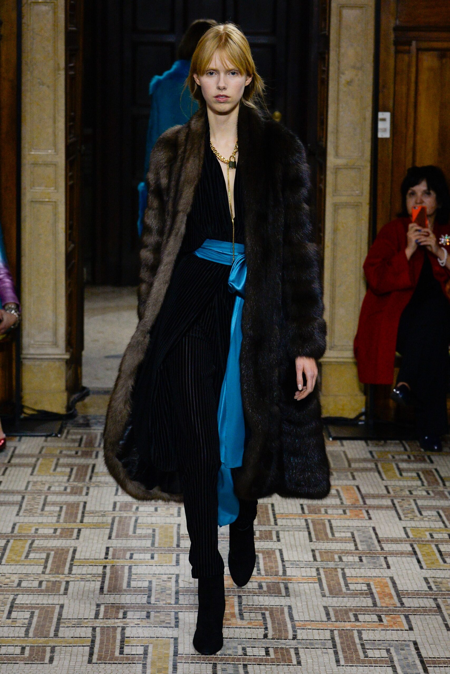 Vionnet F/W 17 Look 27