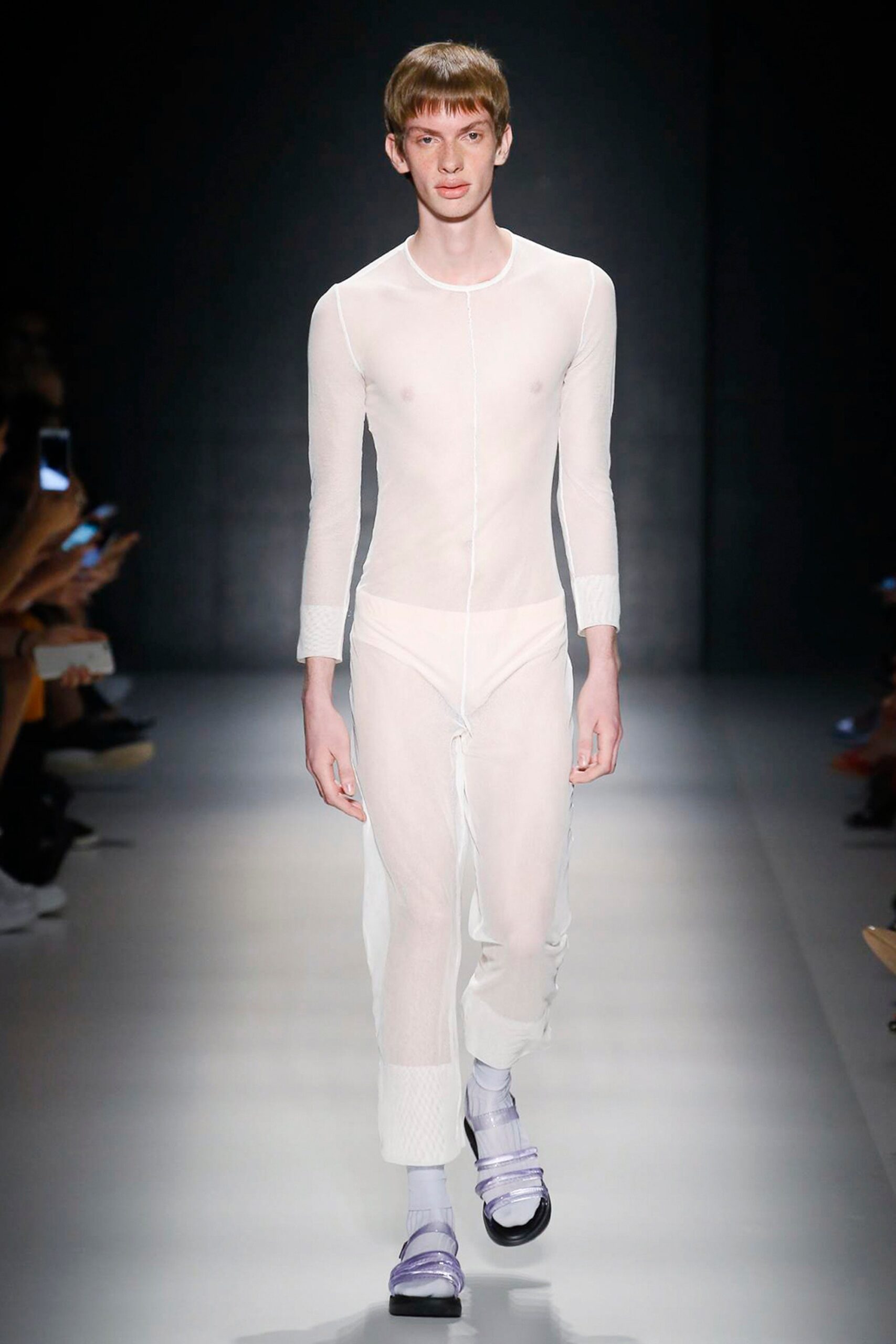 Vitorino Campos Resort 17 Look 5