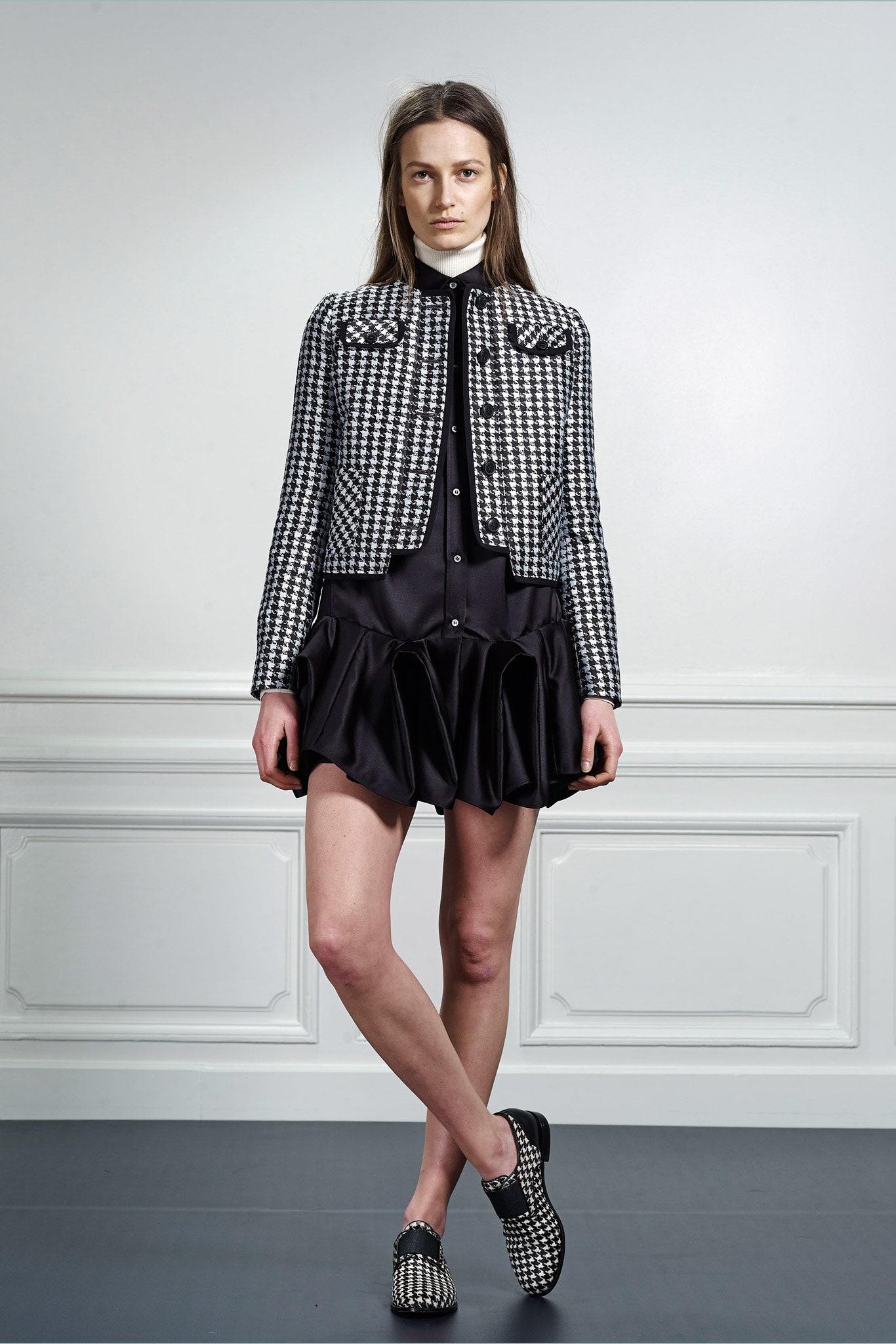 Viktor & Rolf F/W 15 Look 2