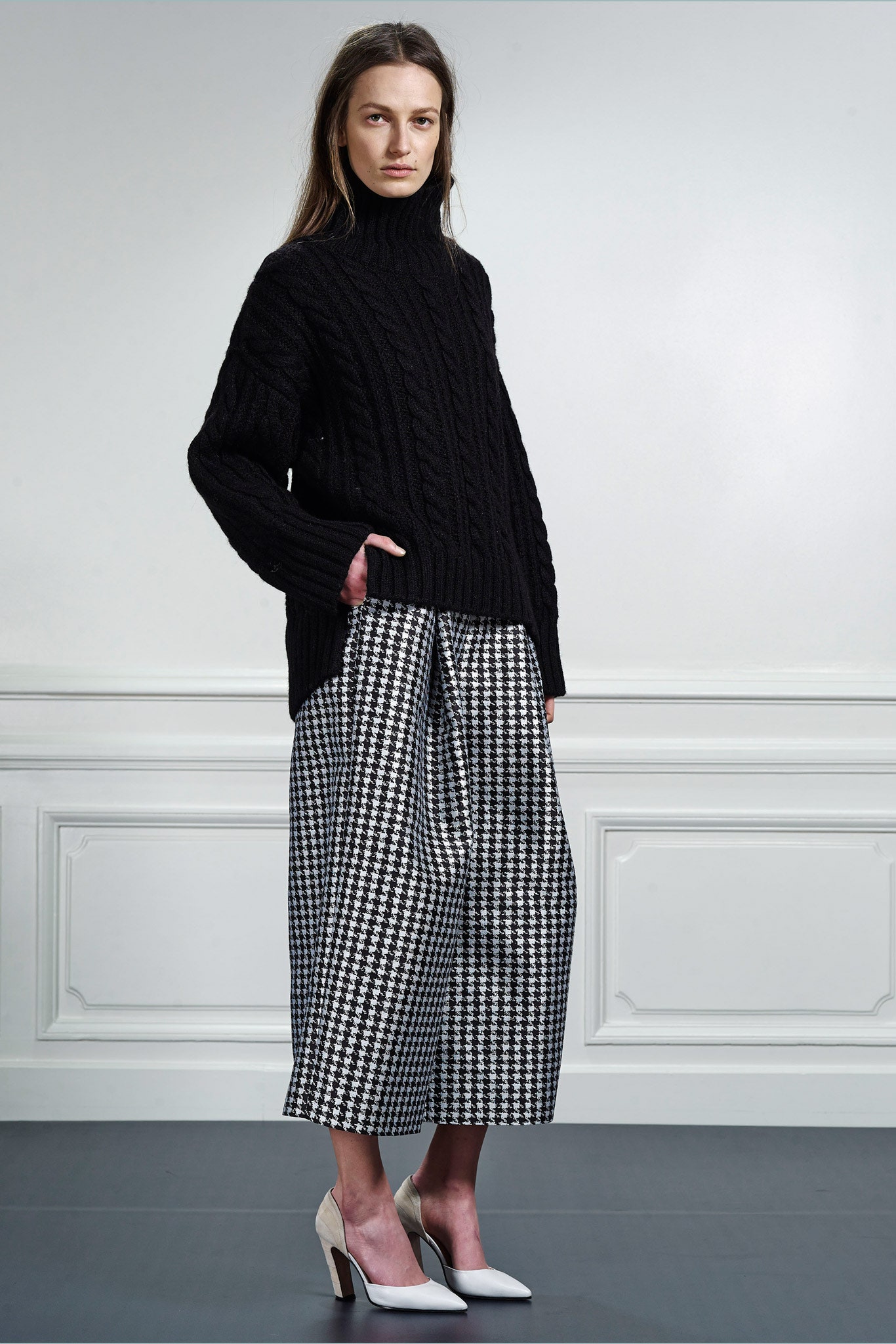 Viktor & Rolf F/W 15 Look 4