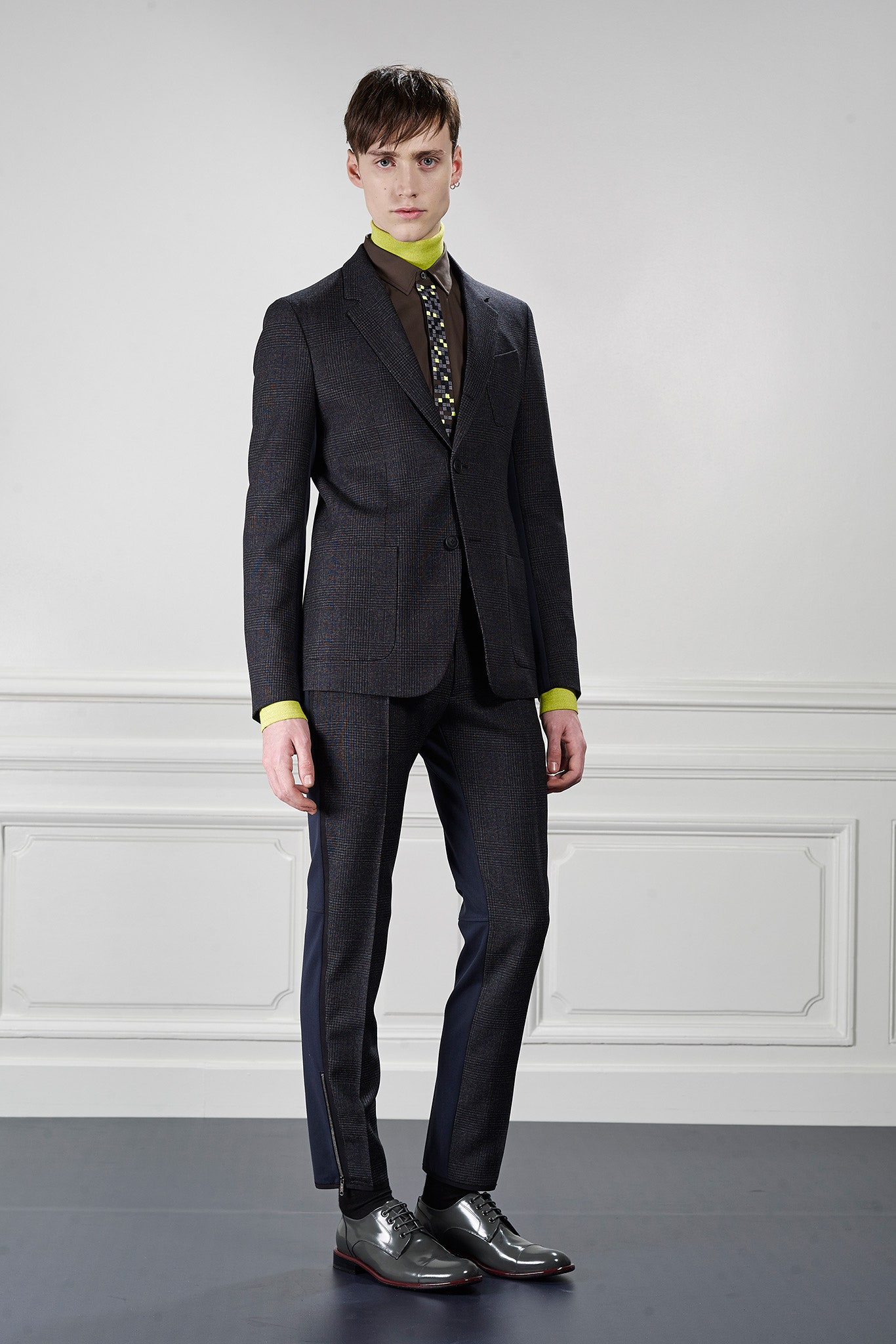 Viktor & Rolf F/W 15 Menswear Look 8