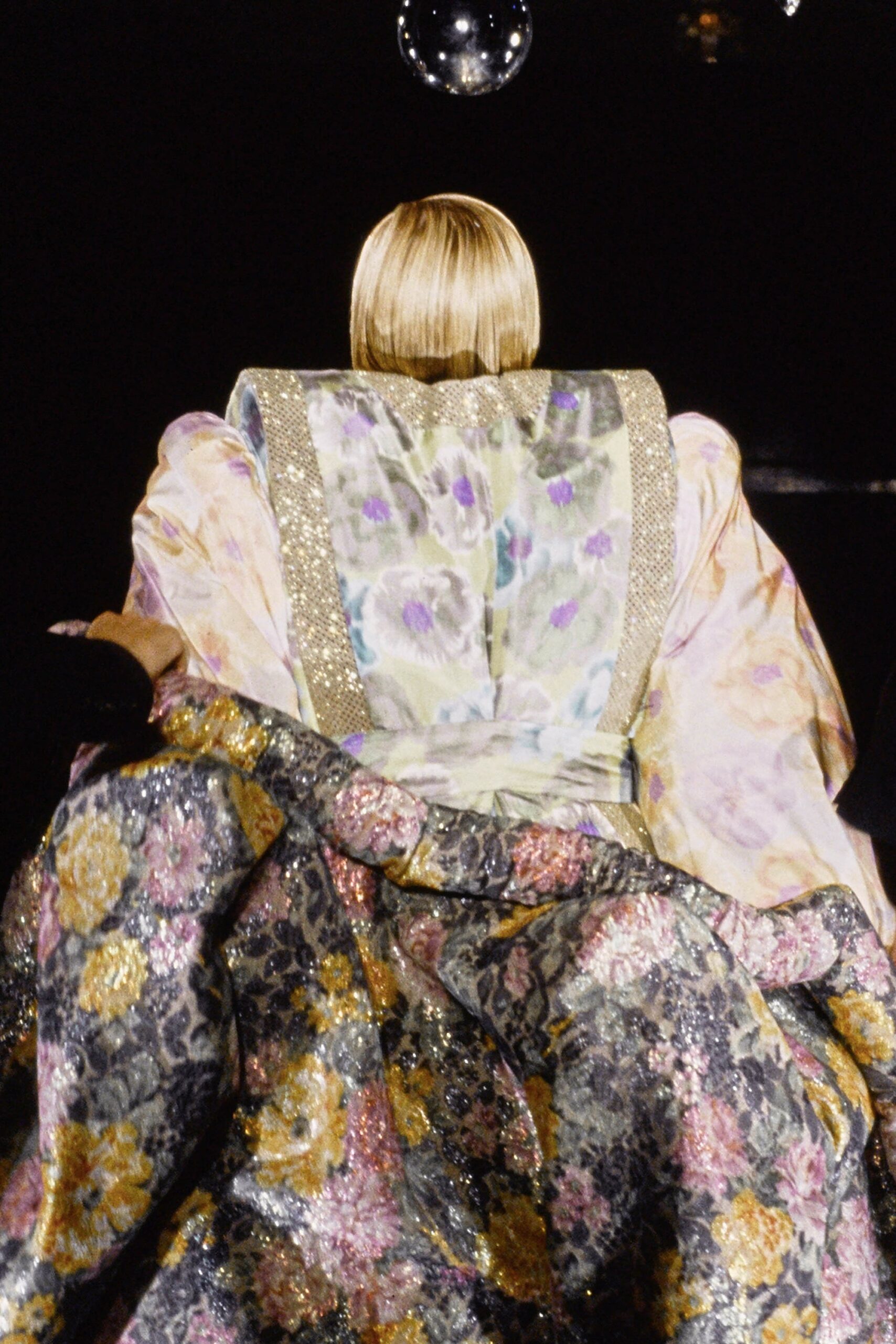 Viktor & Rolf F/W 99 Couture Look 1