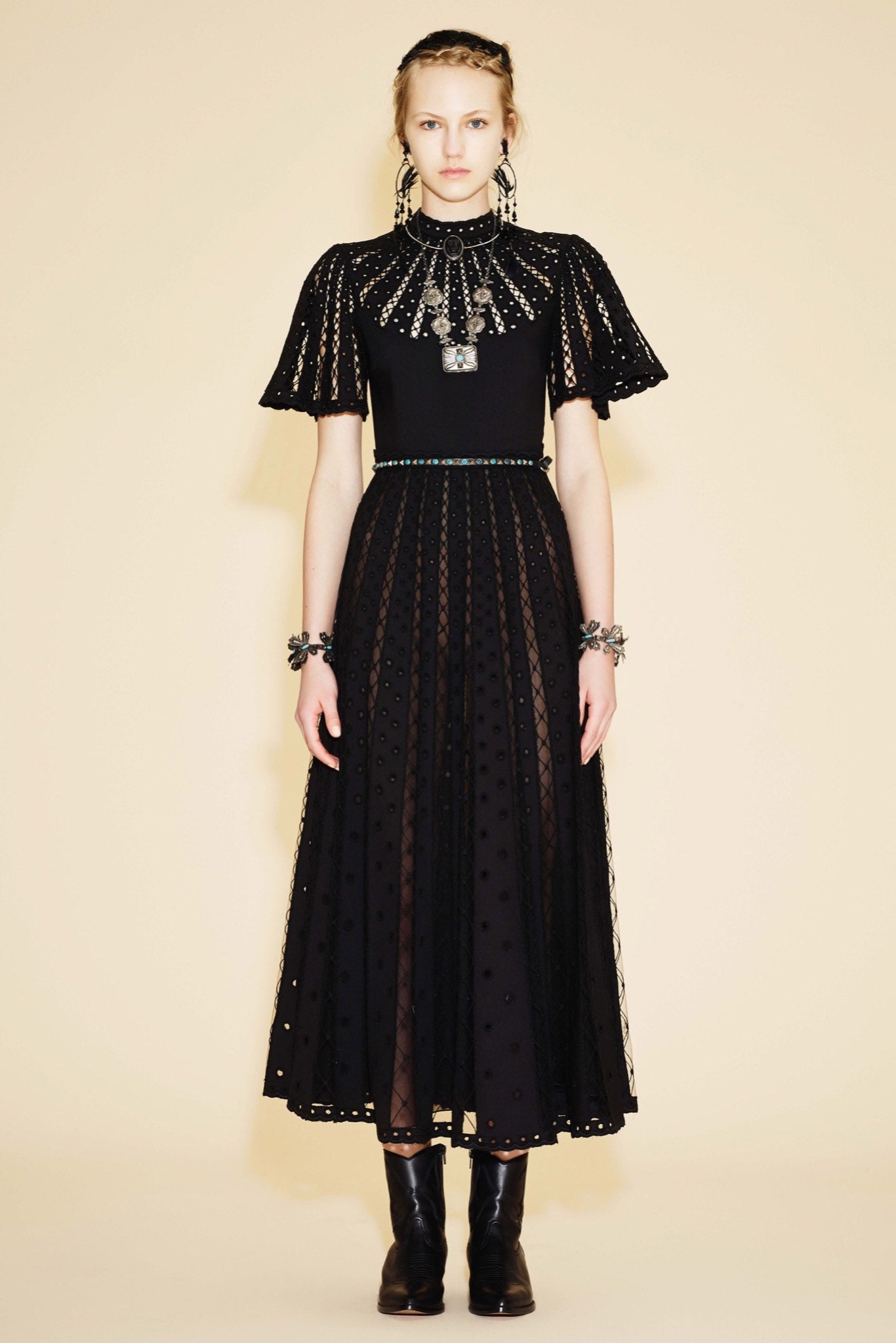 Valentino Resort 16 Look 17