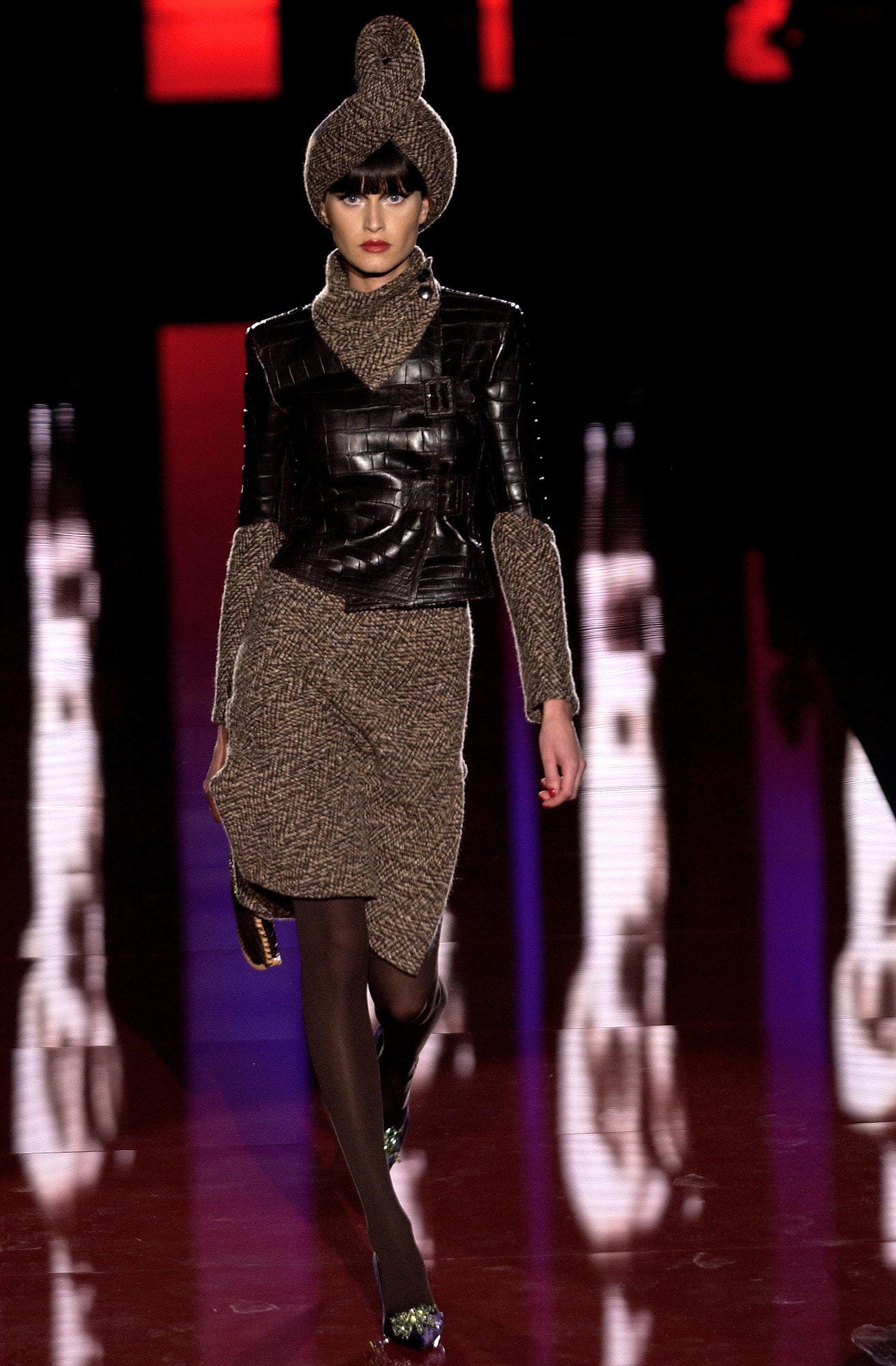 Valentino F/W 03 Couture Look 2