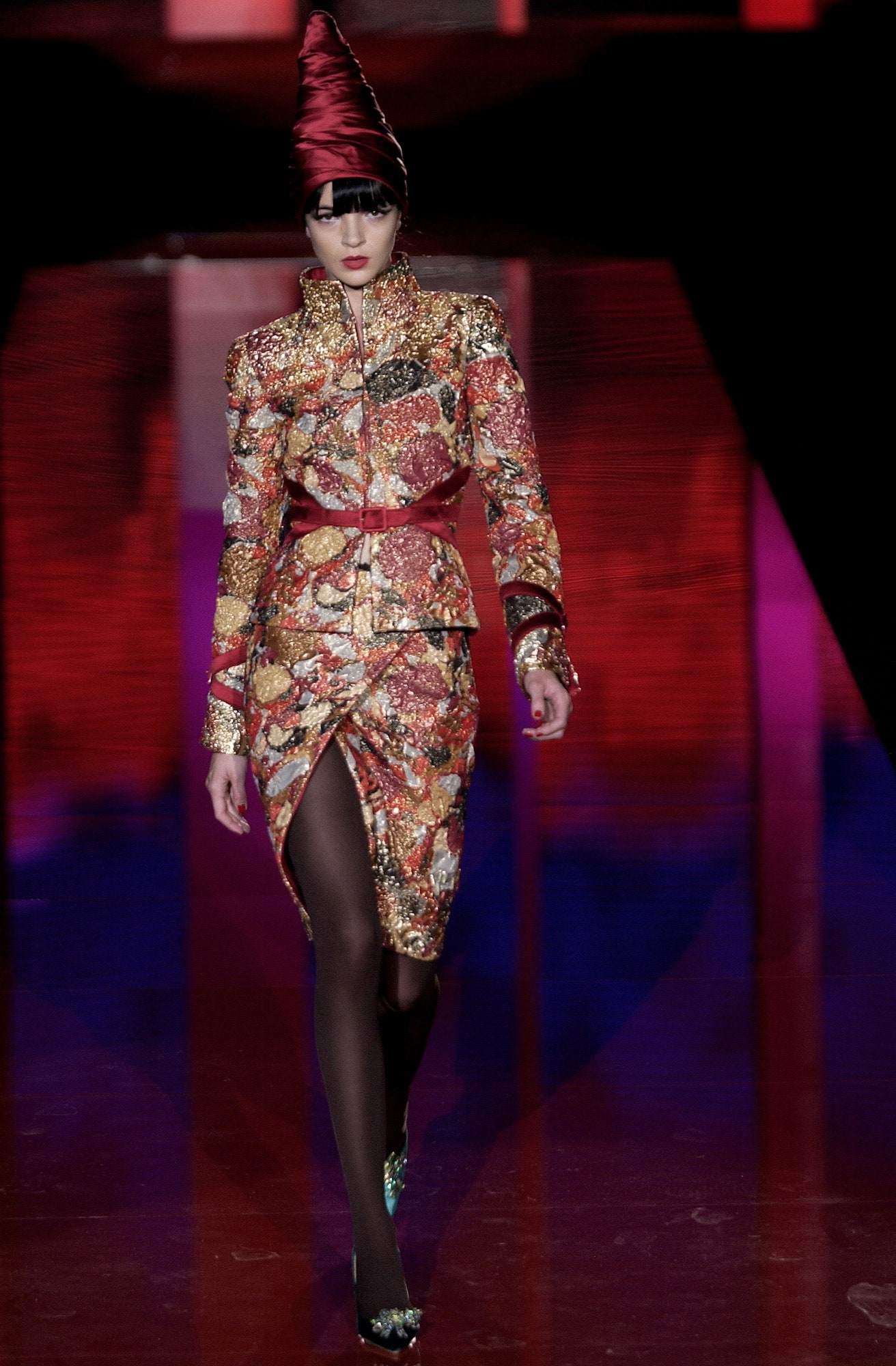 Valentino F/W 03 Couture Look 11