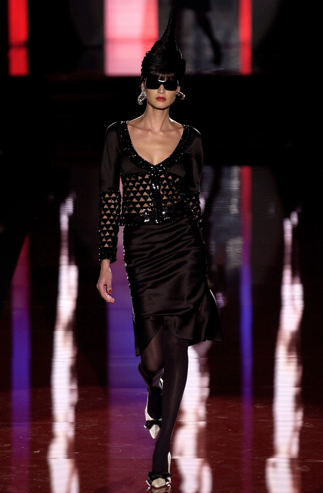 Valentino F/W 03 Couture Look 18