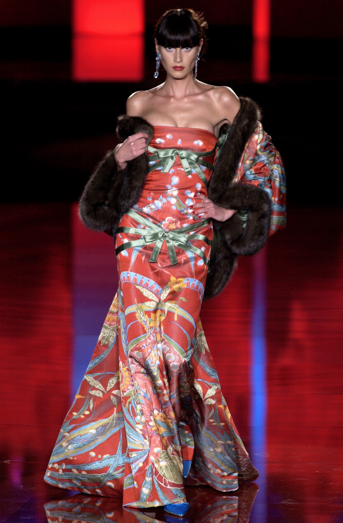 Valentino F/W 03 Couture Look 37
