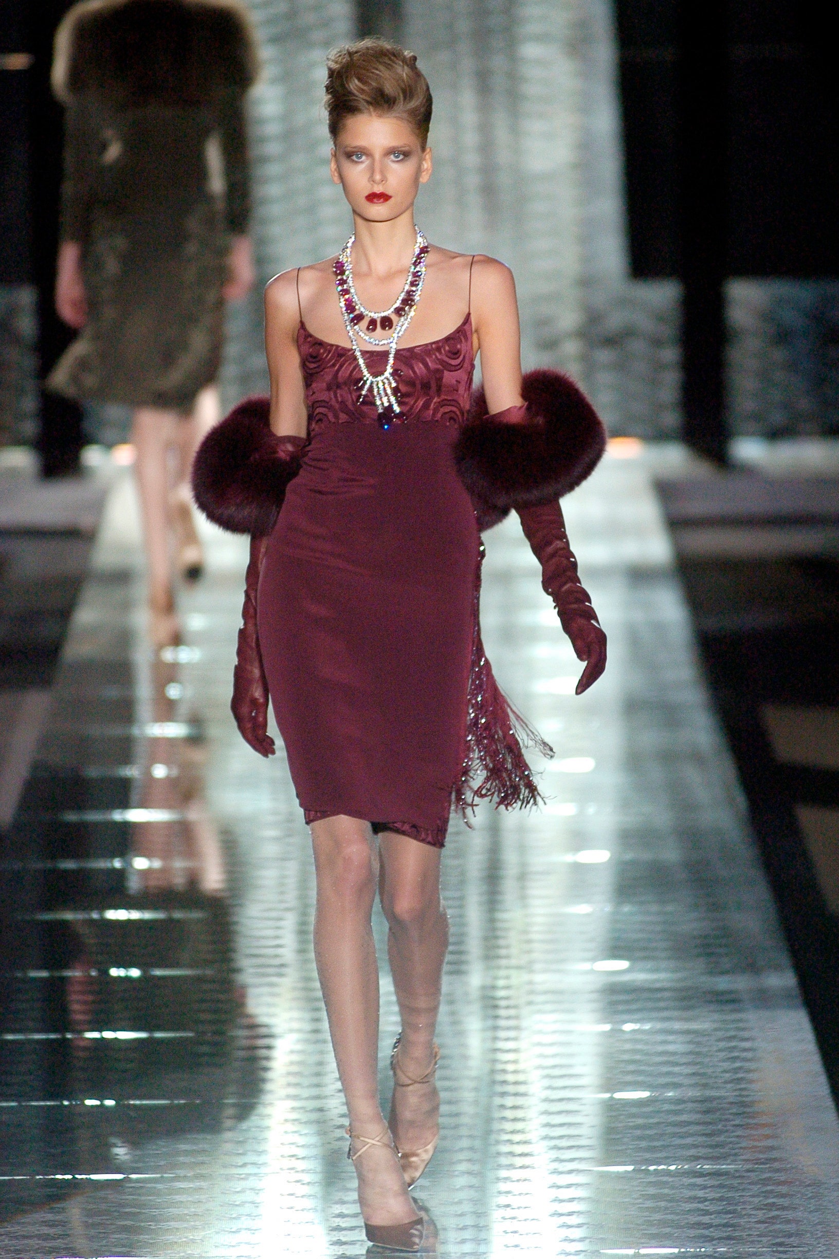 Valentino F/W 04 Couture Look 15