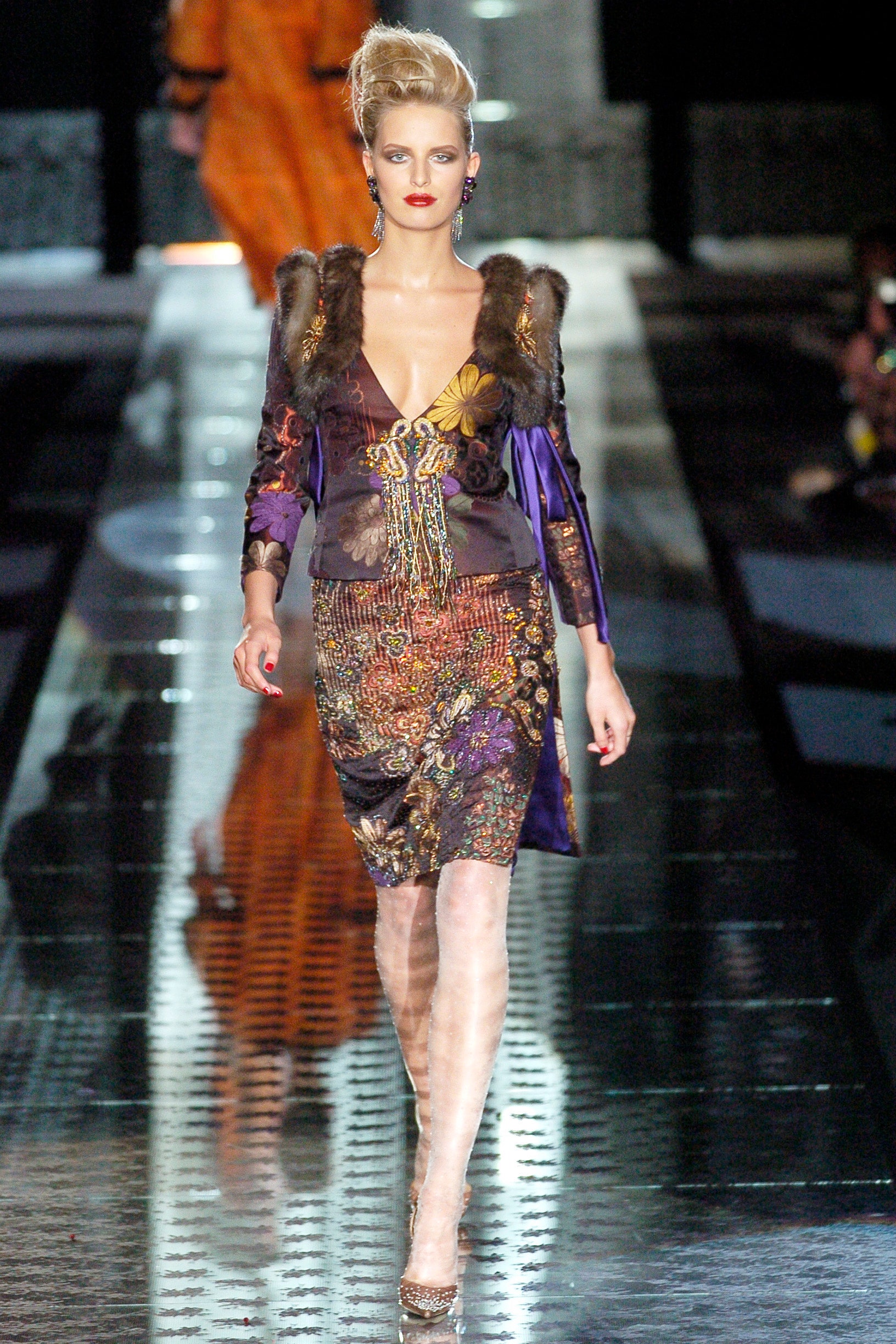 Valentino F/W 04 Couture Look 20