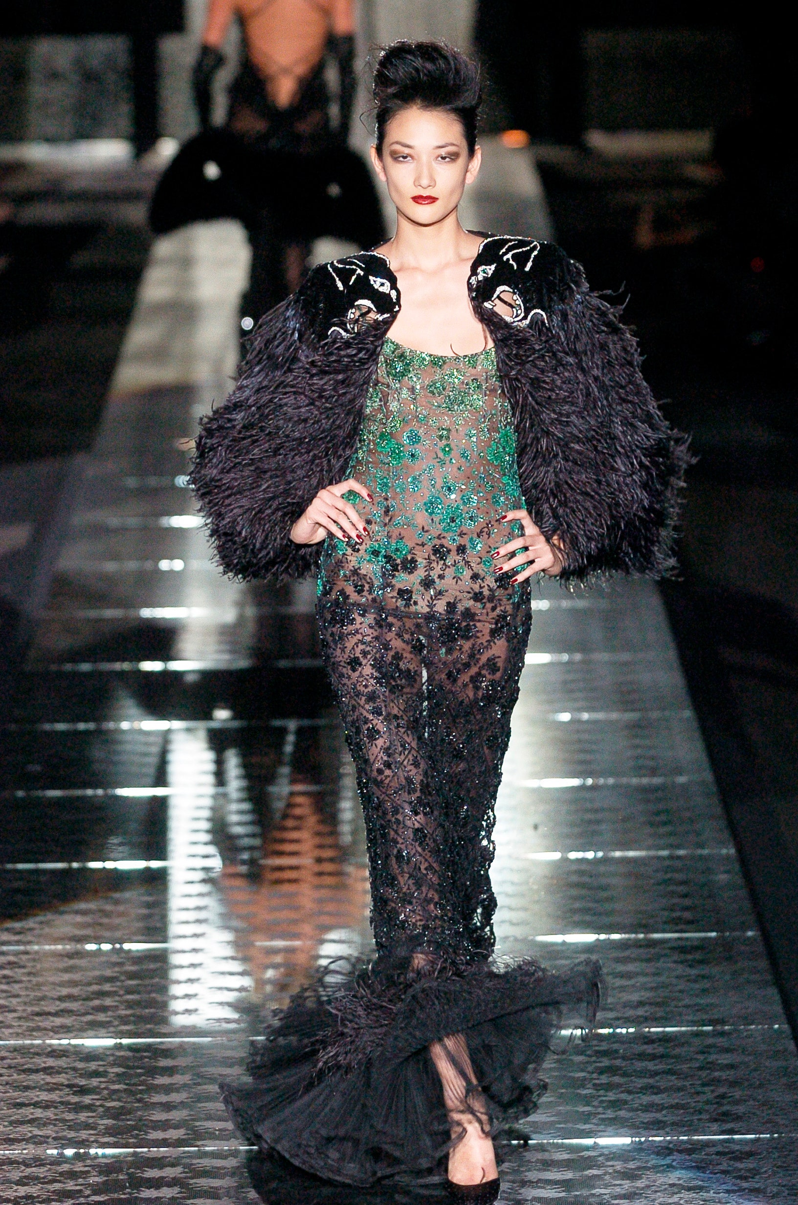 Valentino F/W 04 Couture Look 35