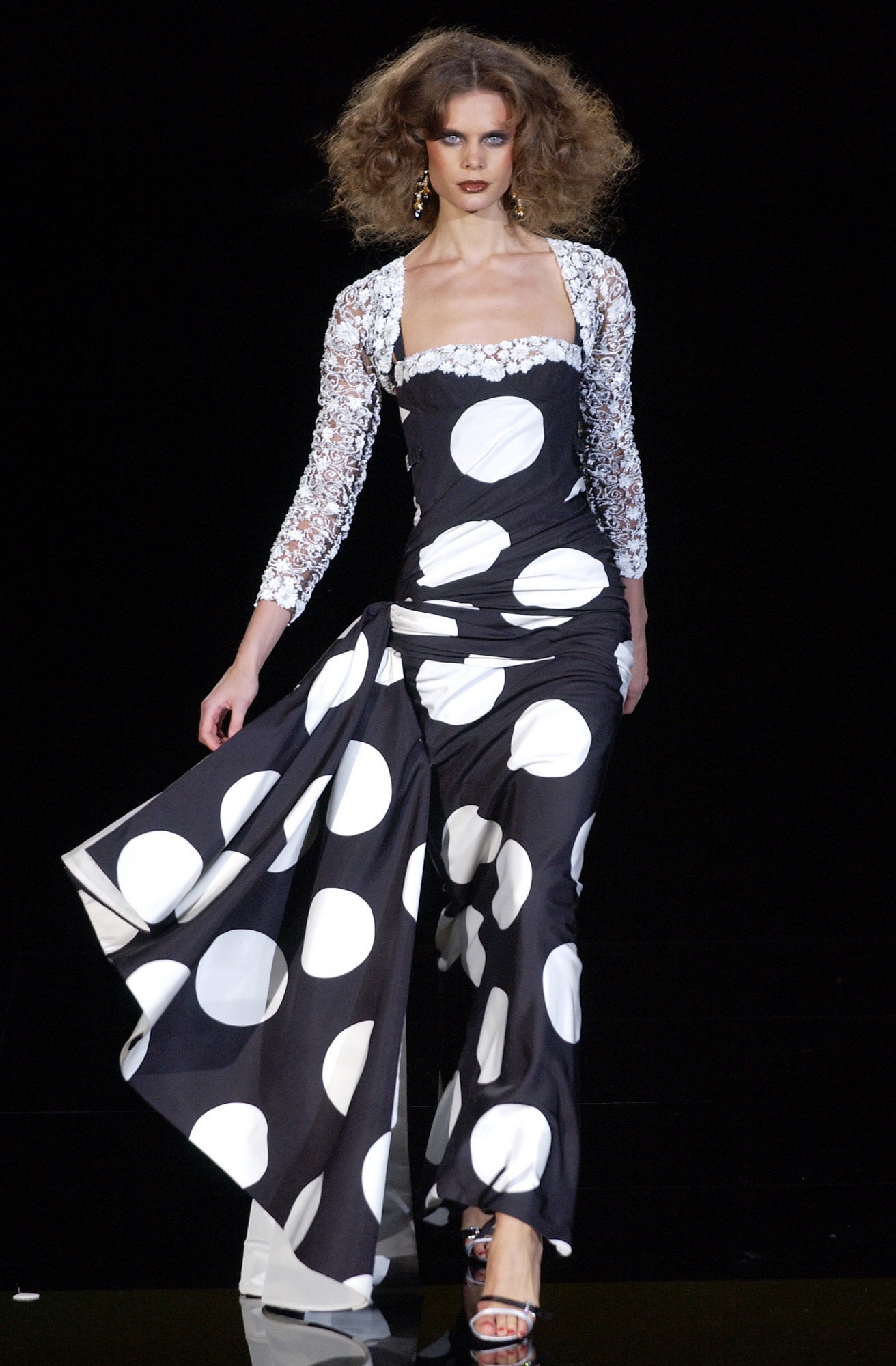 Valentino S/S 04 Couture Look 39