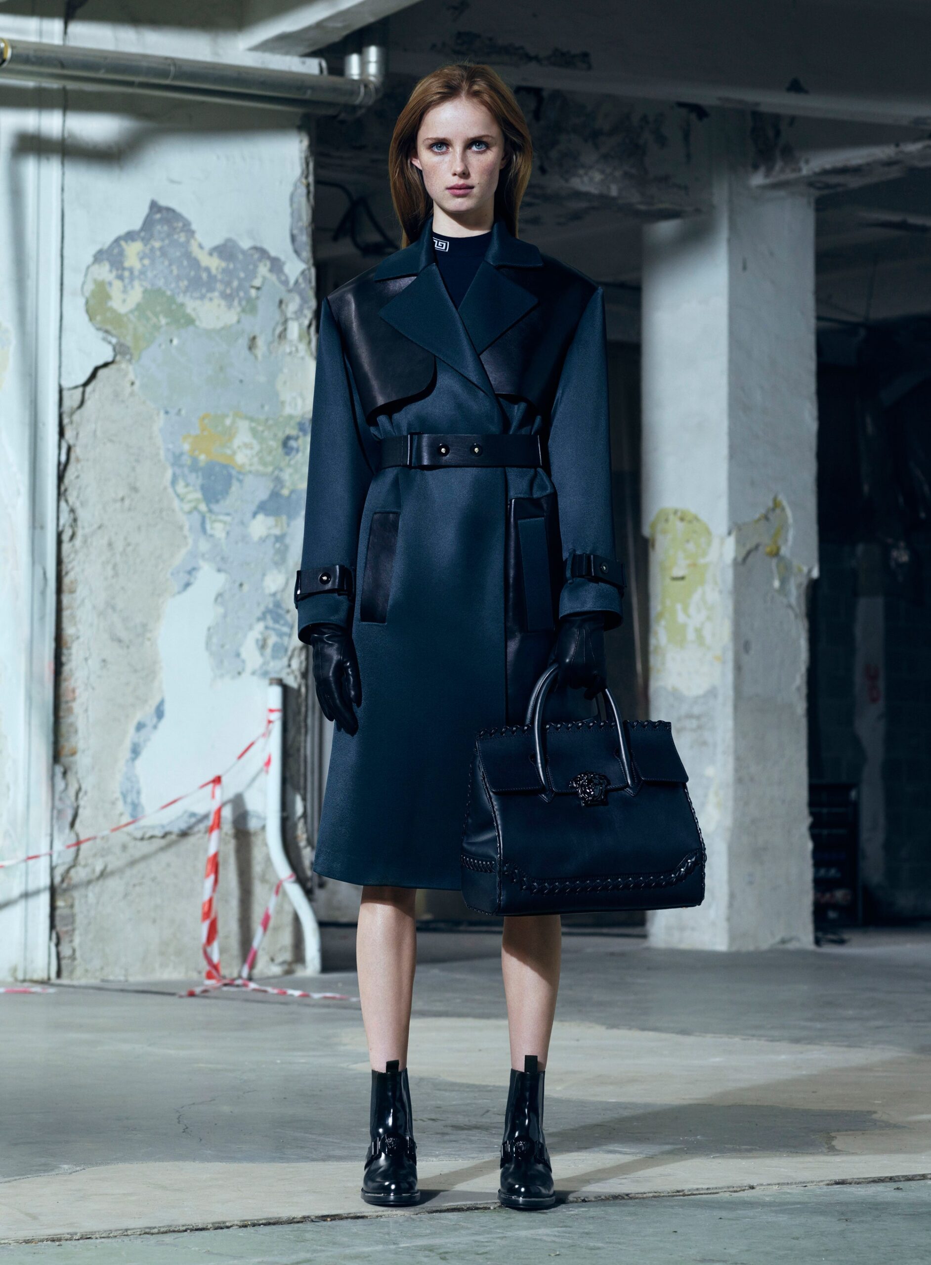Versace F/W 16 Look 6