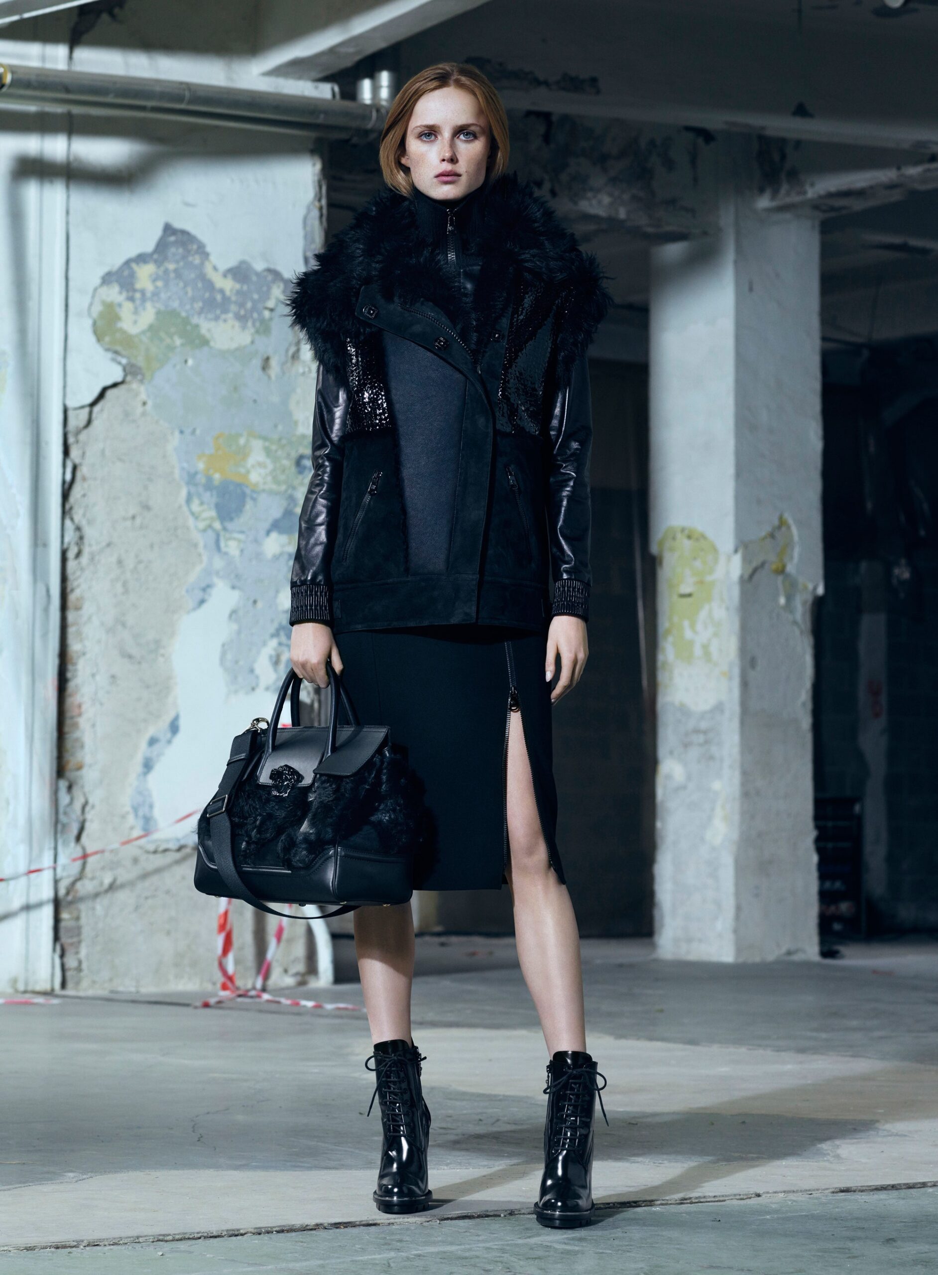 Versace F/W 16 Look 15