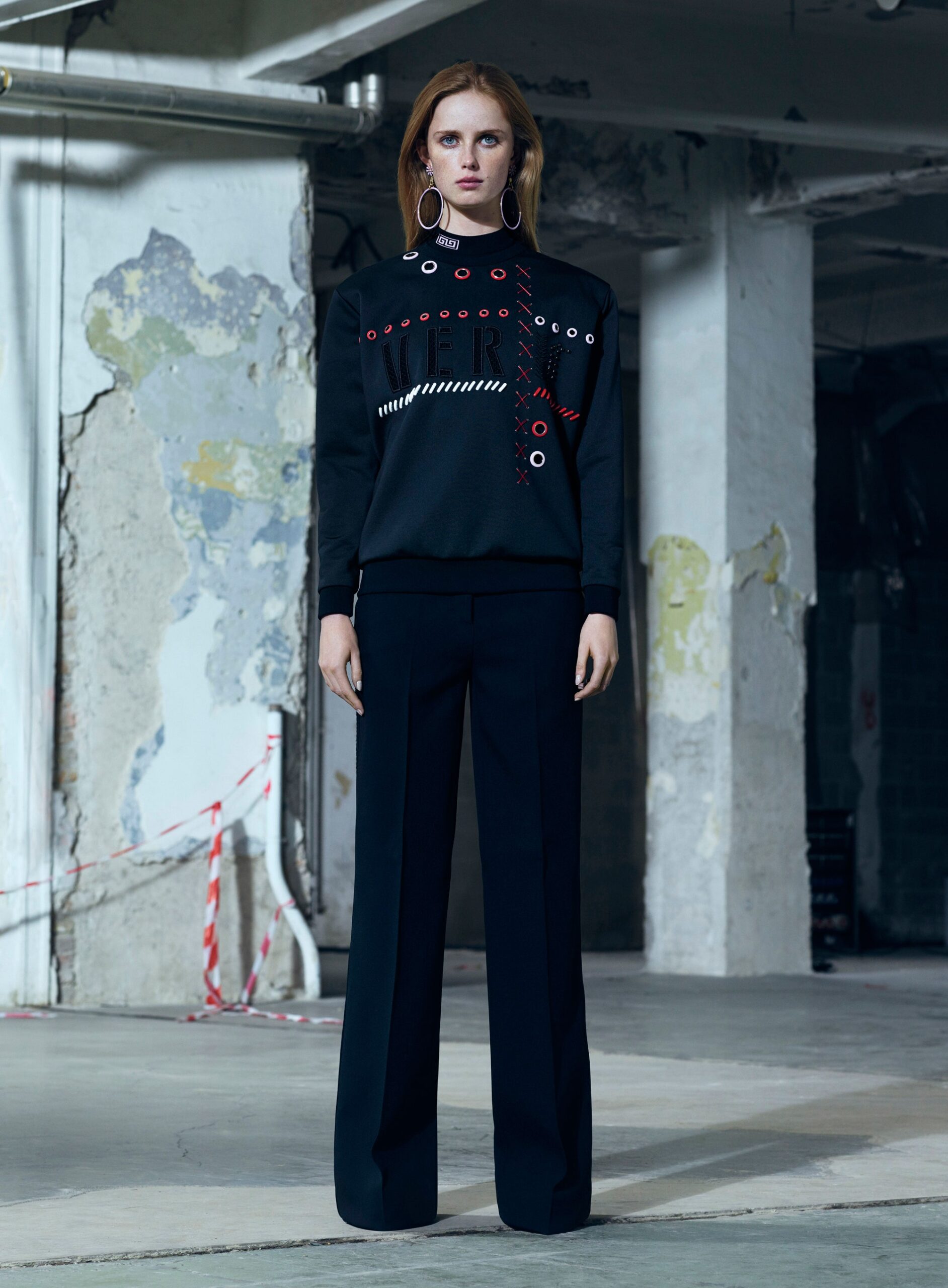 Versace F/W 16 Look 17