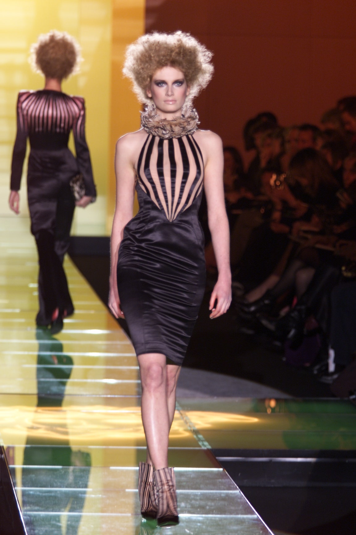 Versace S/S 01 Couture Look 7