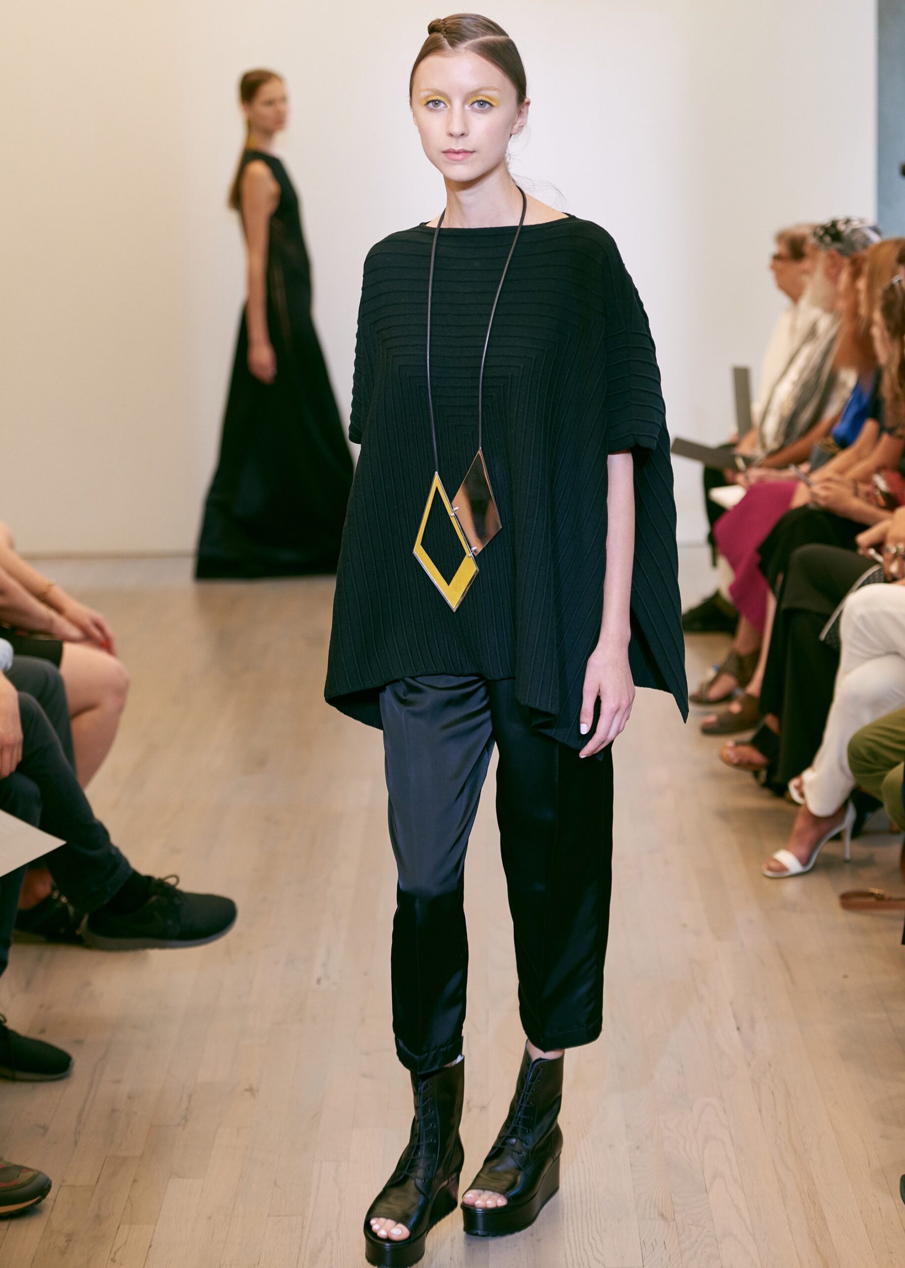 Victor Alfaro S/S 16 Look 10