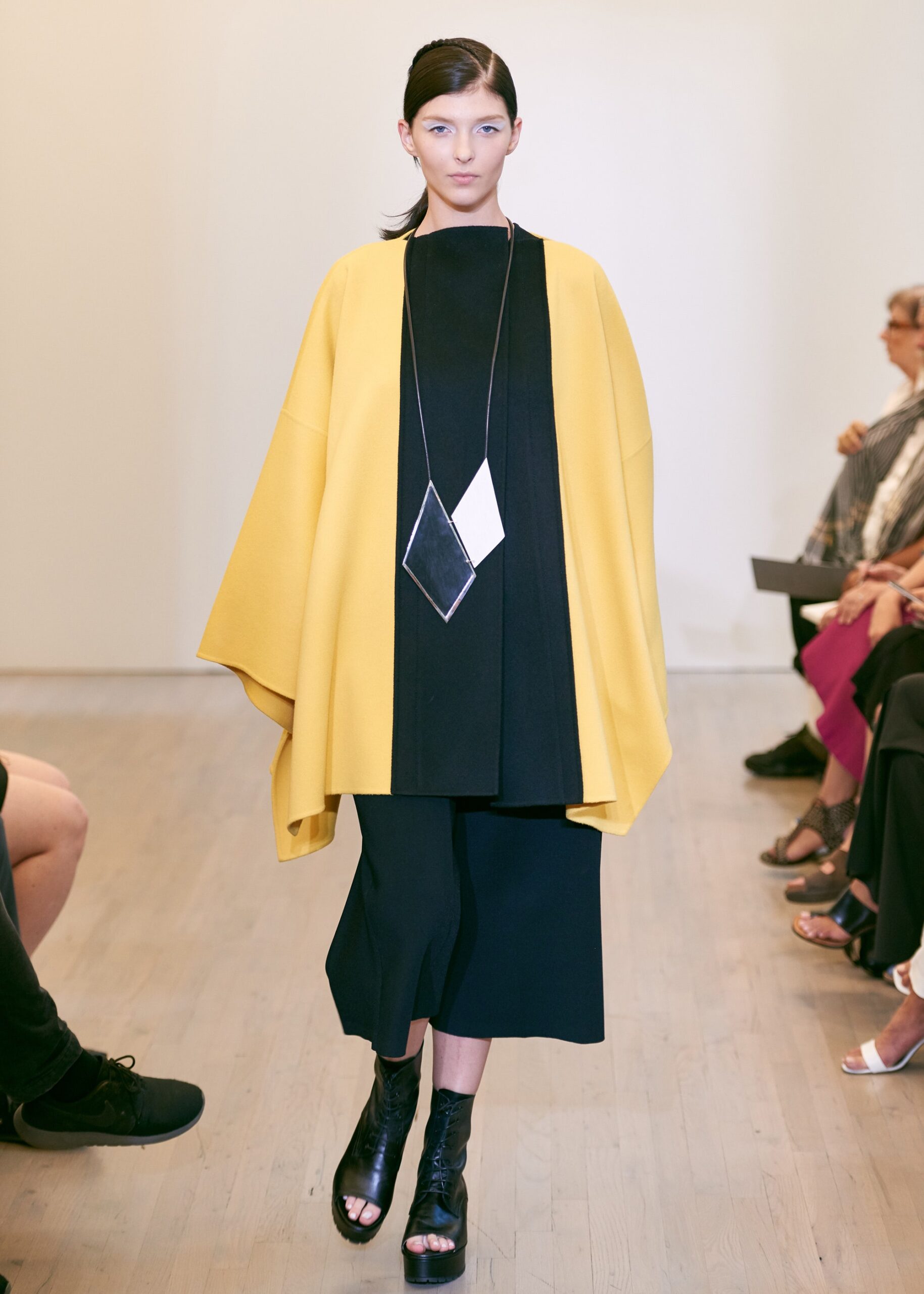 Victor Alfaro S/S 16 Look 16