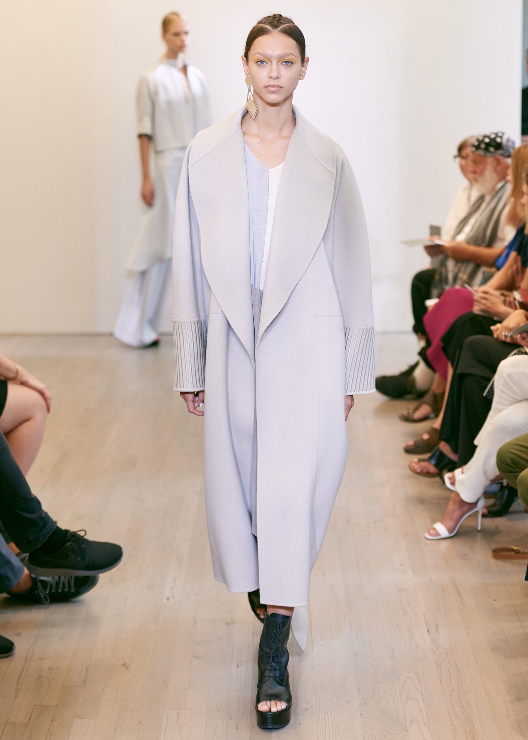 Victor Alfaro S/S 16 Look 30