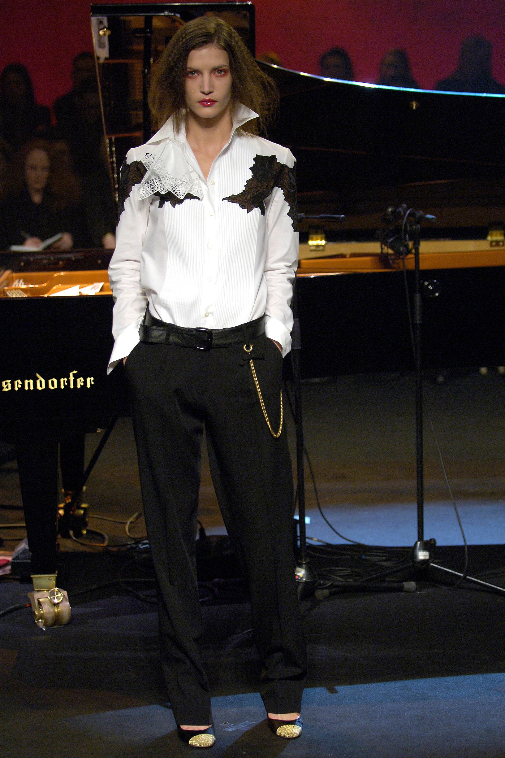 Viktor & Rolf F/W 05 Look 6