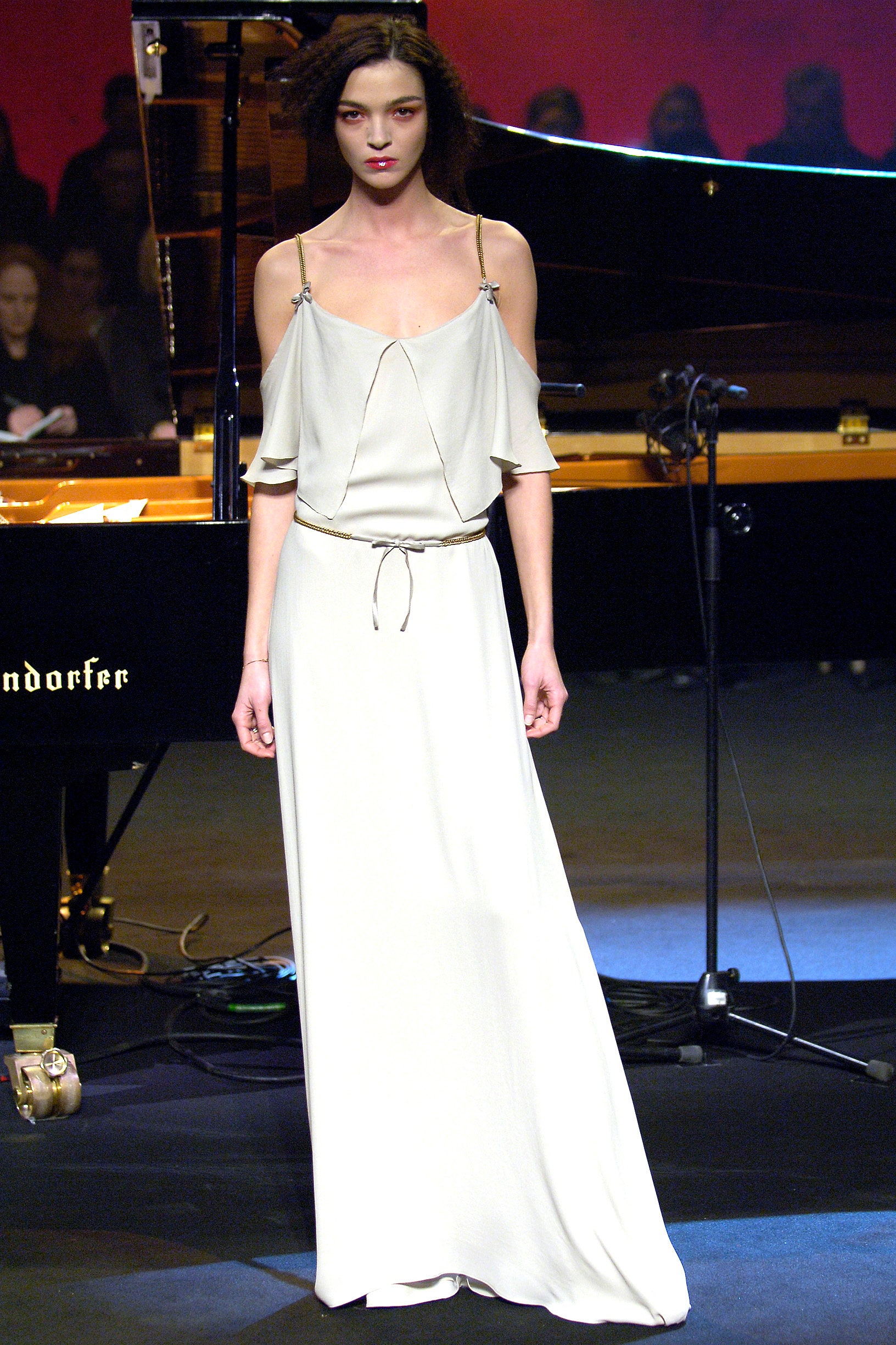 Viktor & Rolf F/W 05 Look 42
