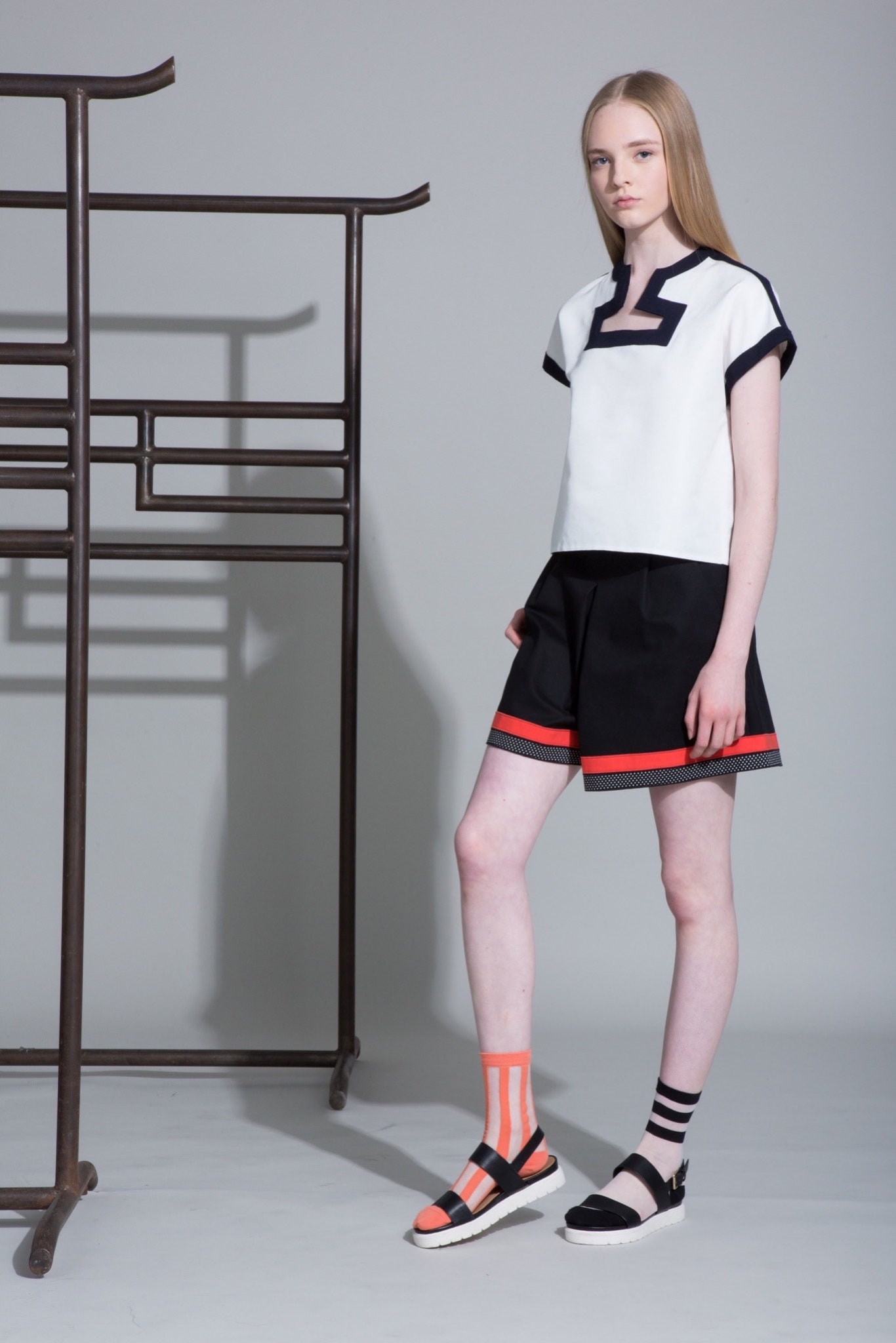Vivienne Tam Resort 16 Look 15