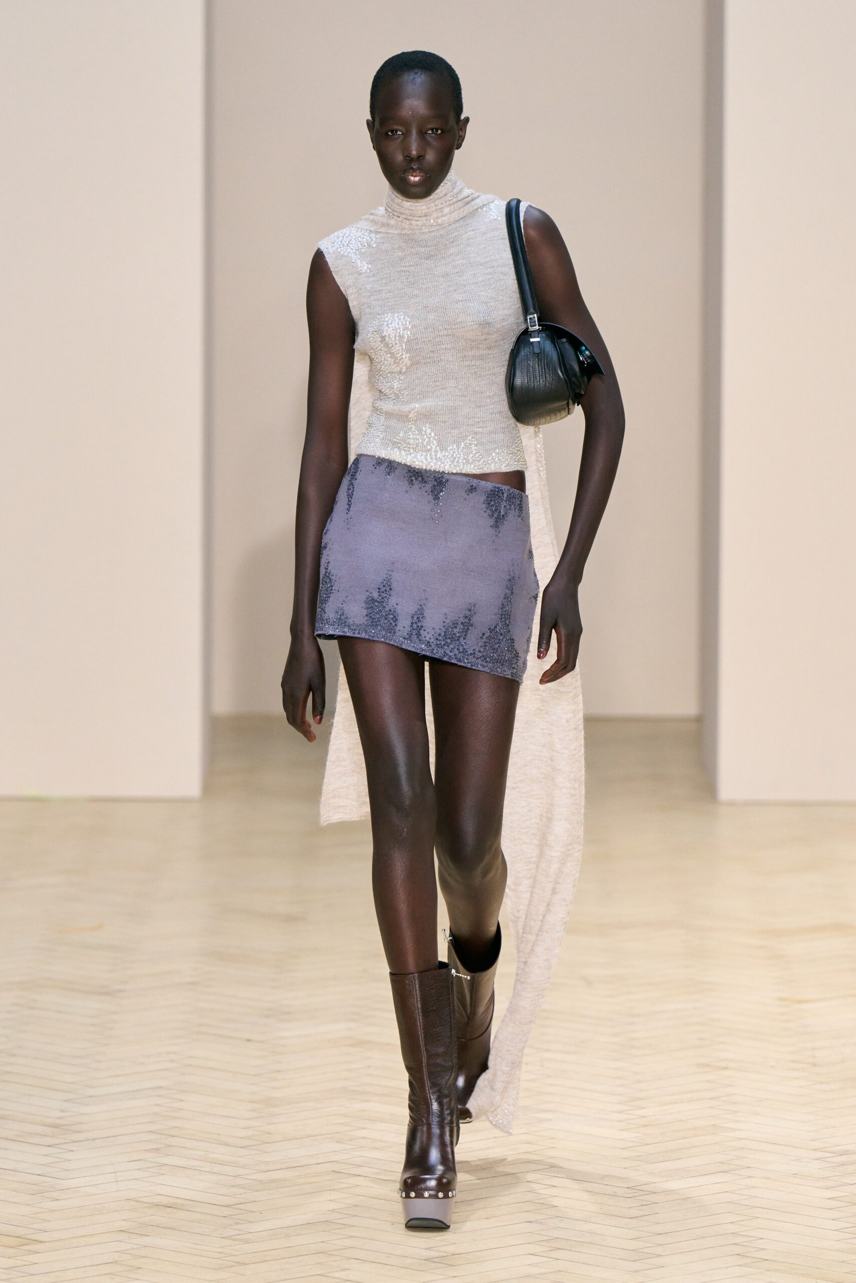 16Arlington F/W 22 Look 1