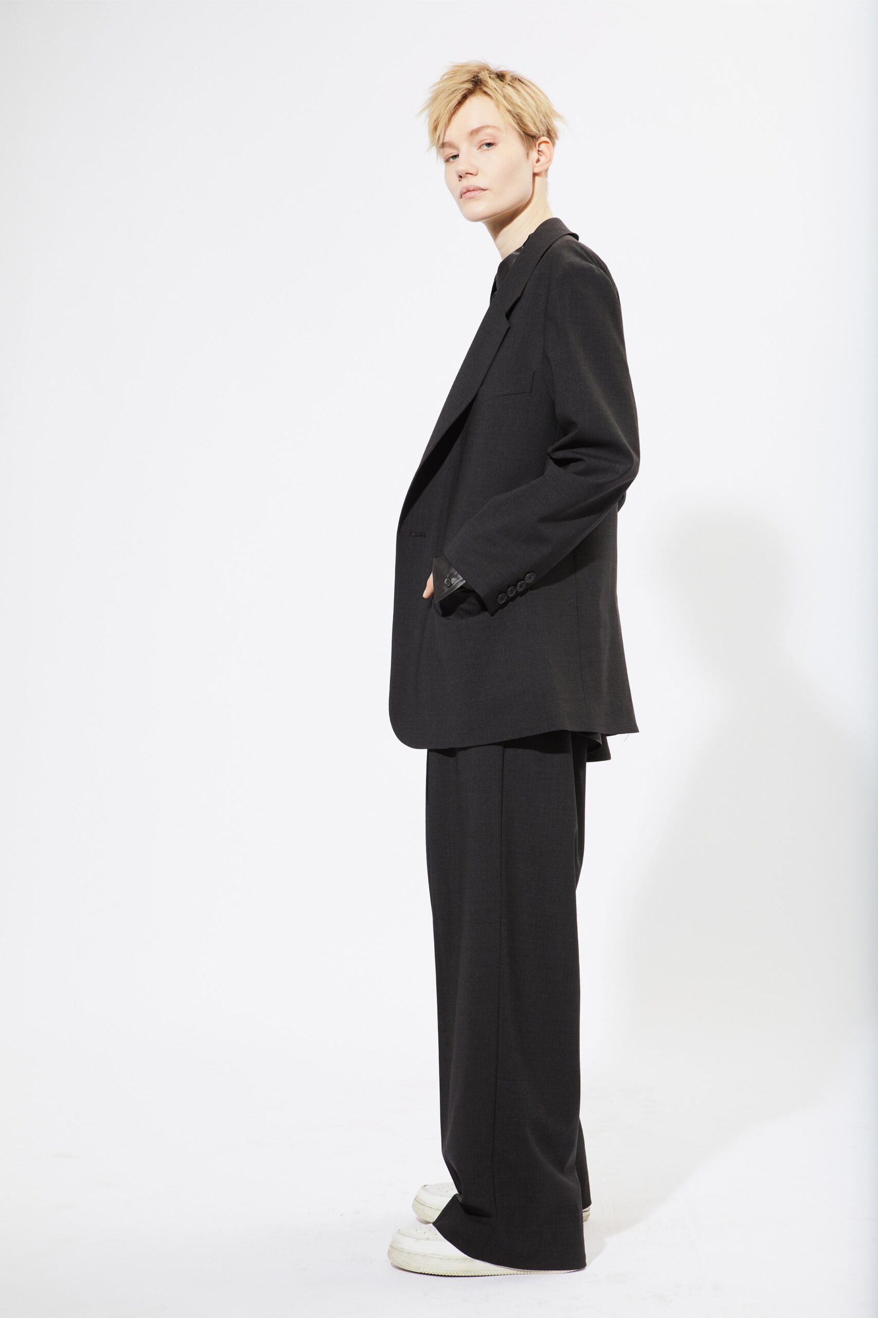 6397 F/W 22 Look 1