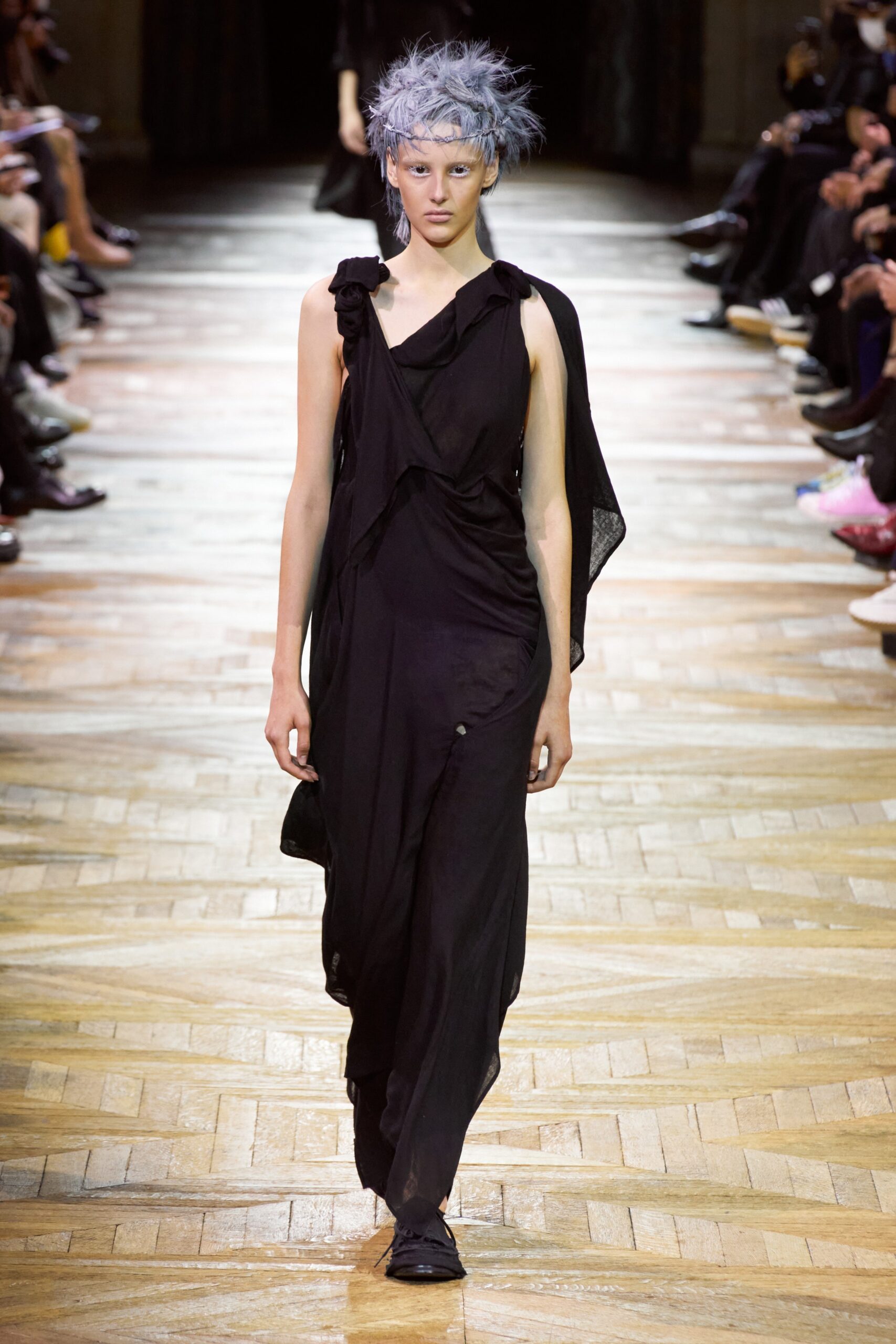 Yohji Yamamoto S/S 22 Look 1