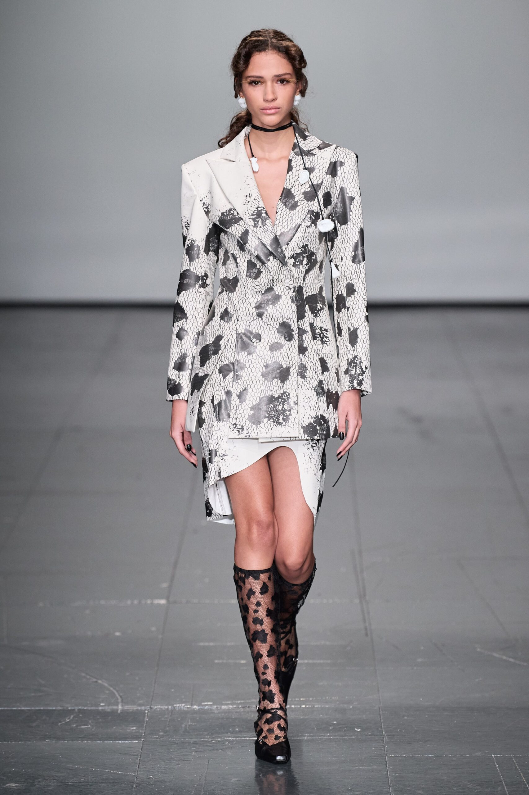 Yuhan Wang F/W 22 Look 1
