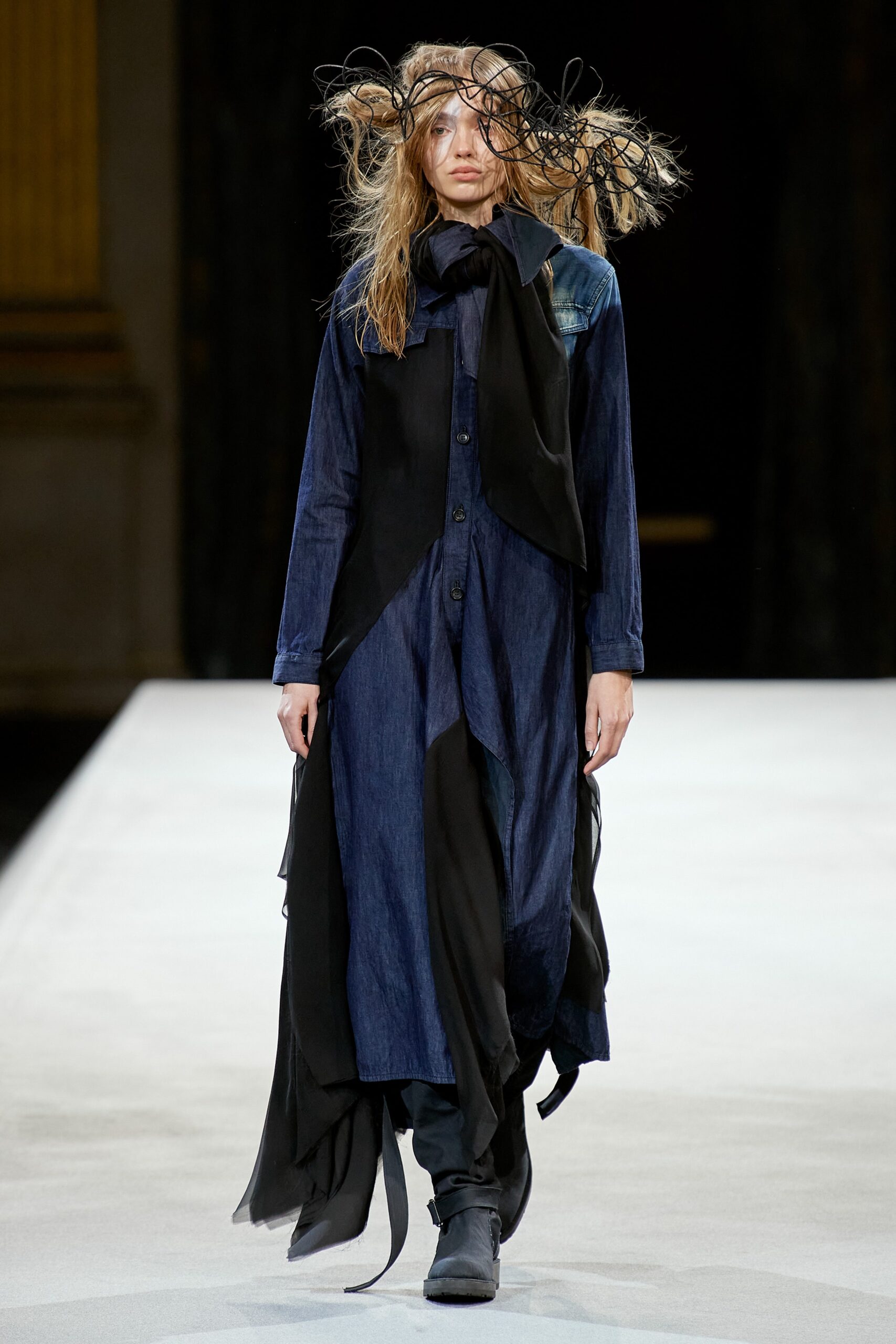 Yohji Yamamoto F/W 22 Look 1