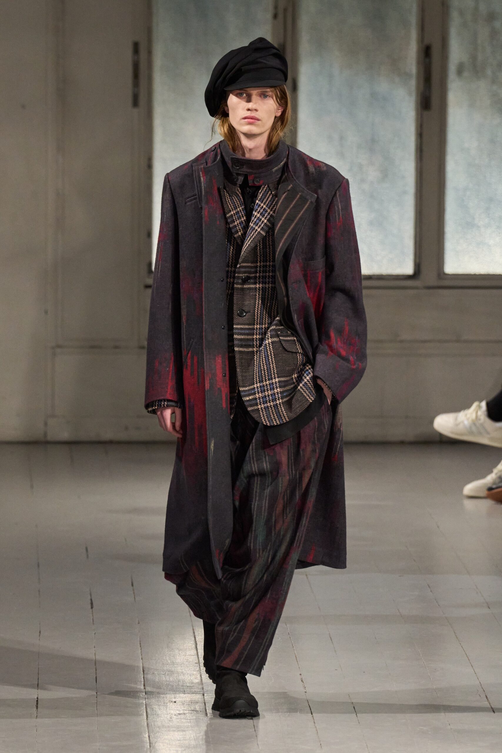 Yohji Yamamoto F/W 23 Menswear Look 1