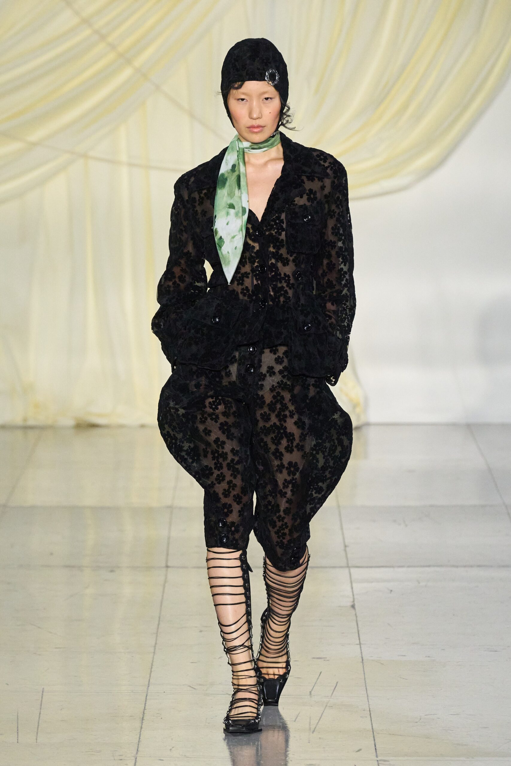 Yuhan Wang Spring 2023 Ready-to-Wear