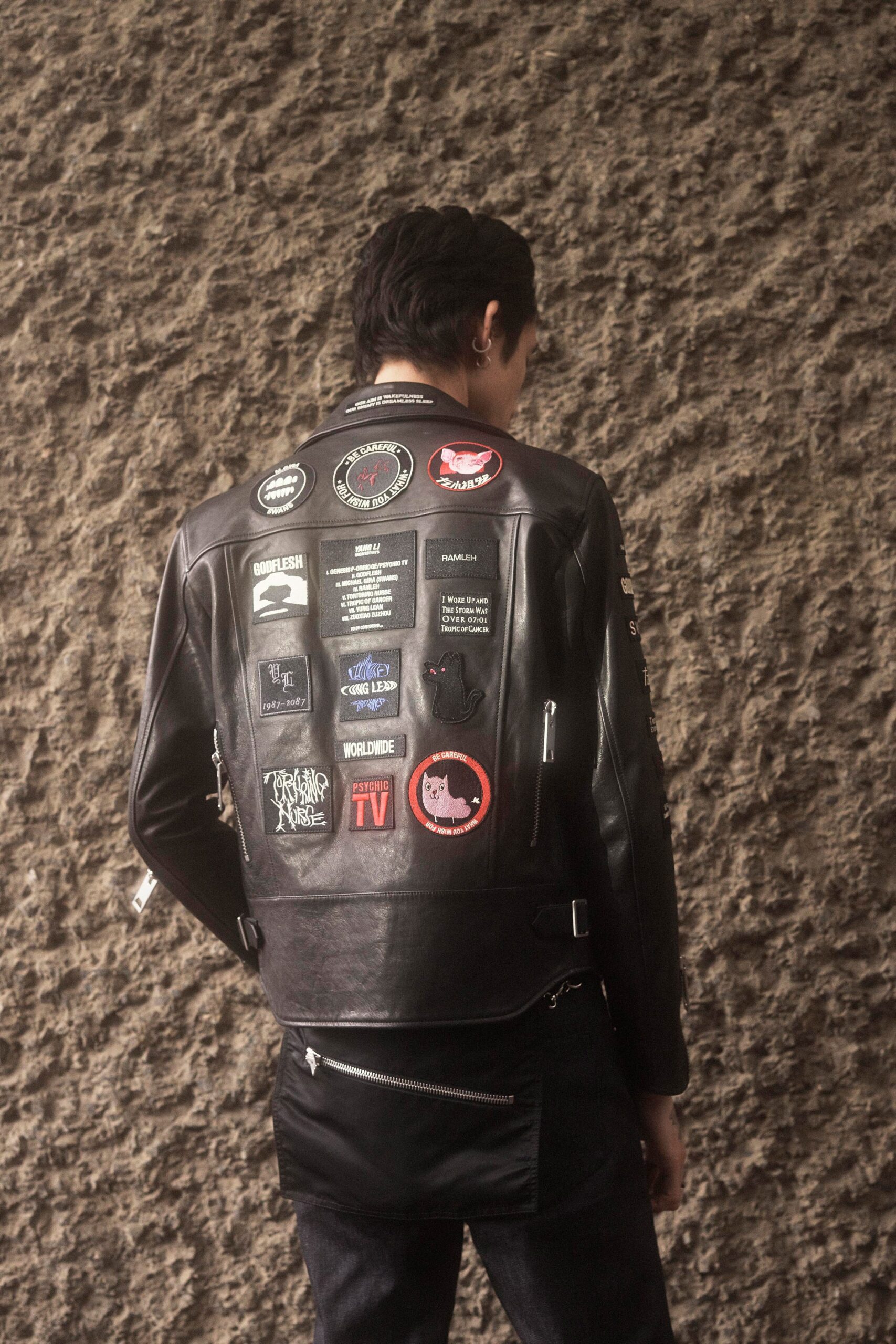Yang Li S/S 20 Menswear Look 2