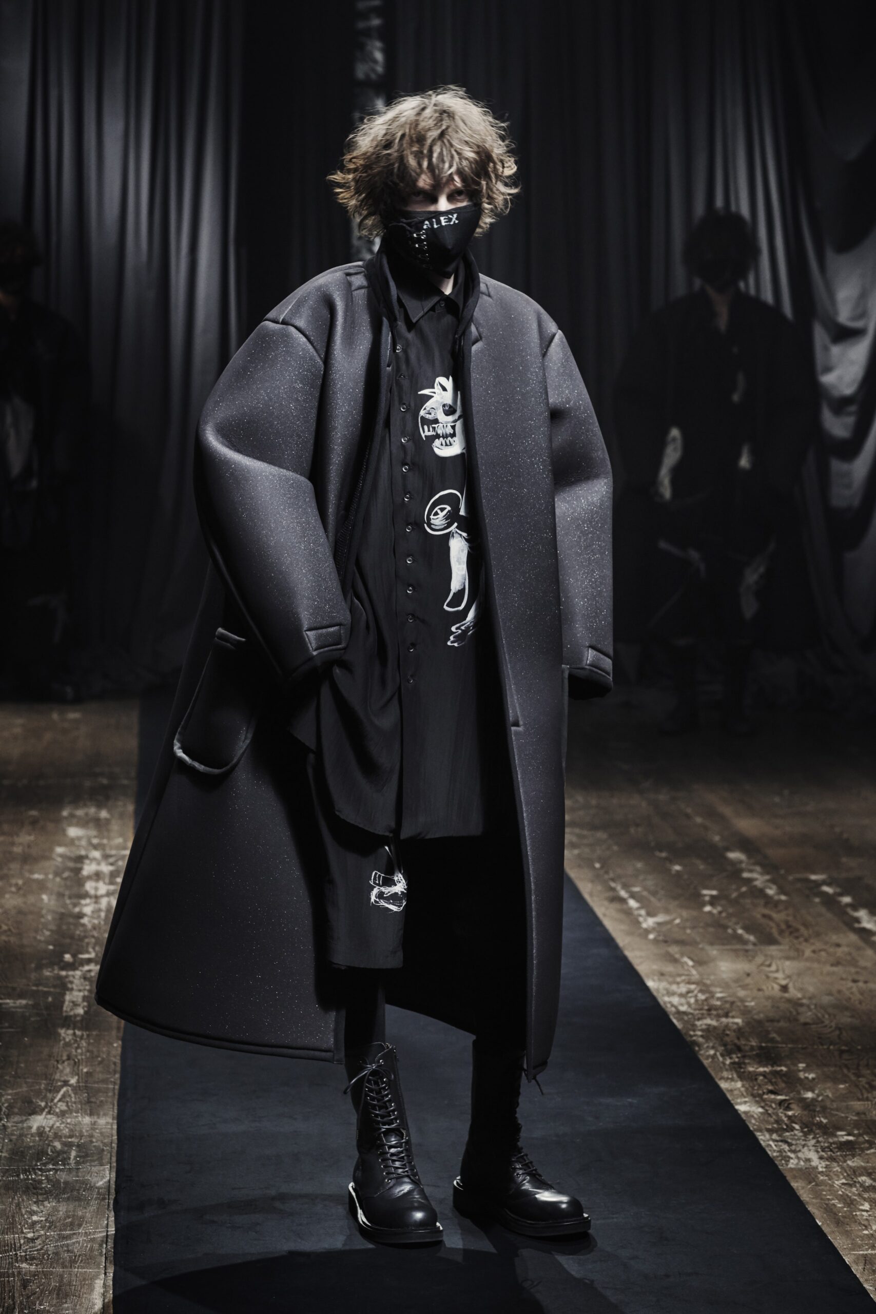 Yohji Yamamoto F/W 21 Menswear Look 2