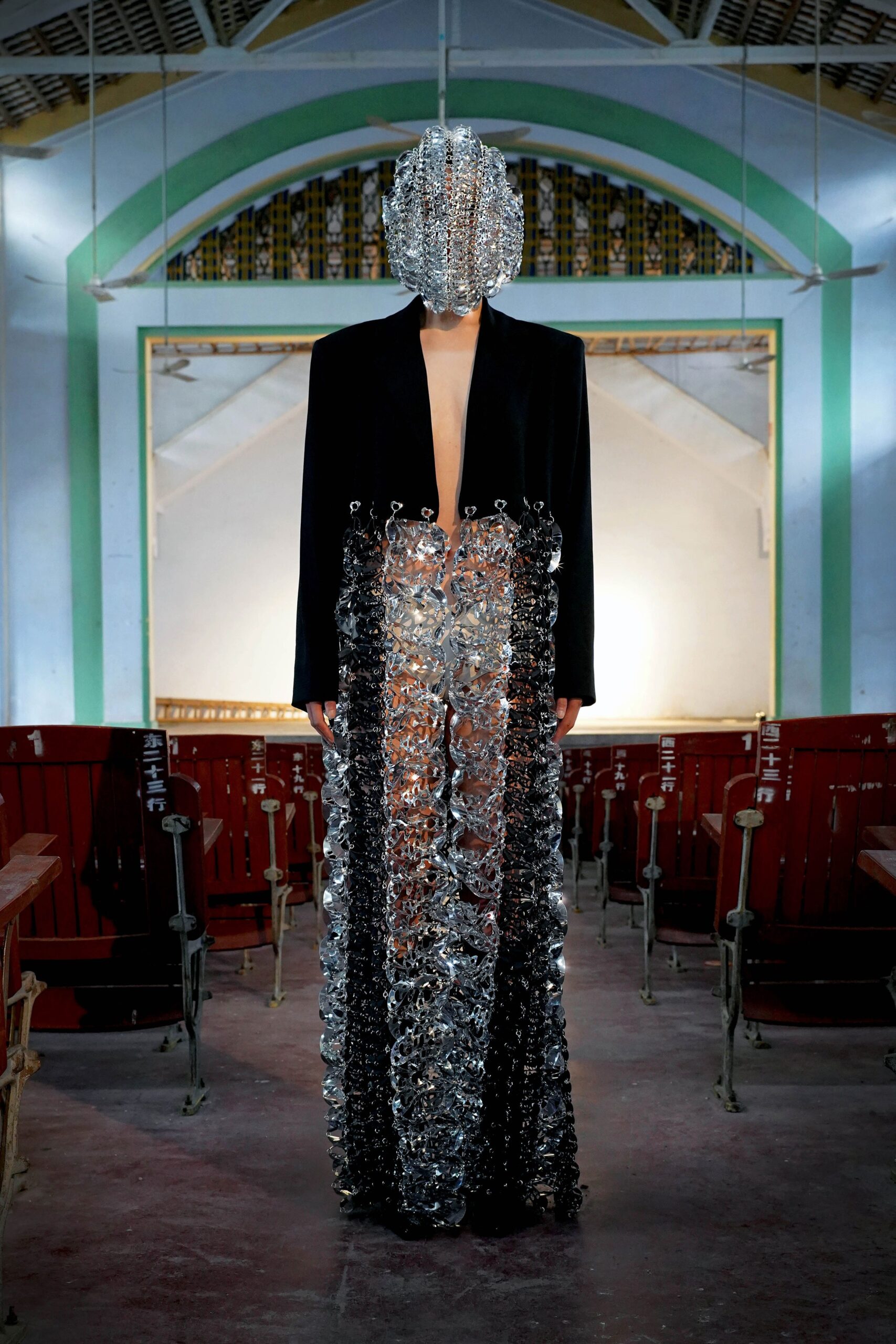 Yueqi Qi Shanghai F/W 22 Look 2