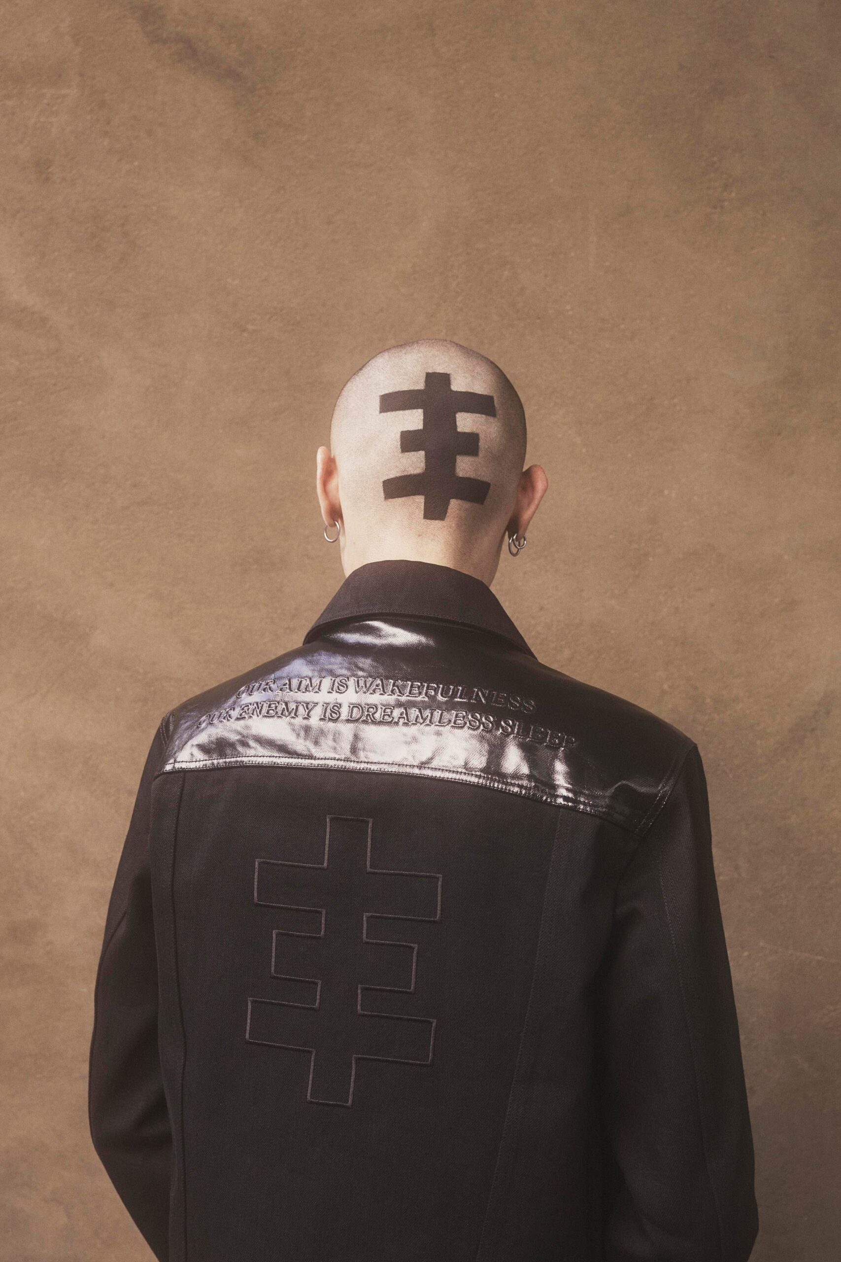 Yang Li S/S 20 Menswear Look 3