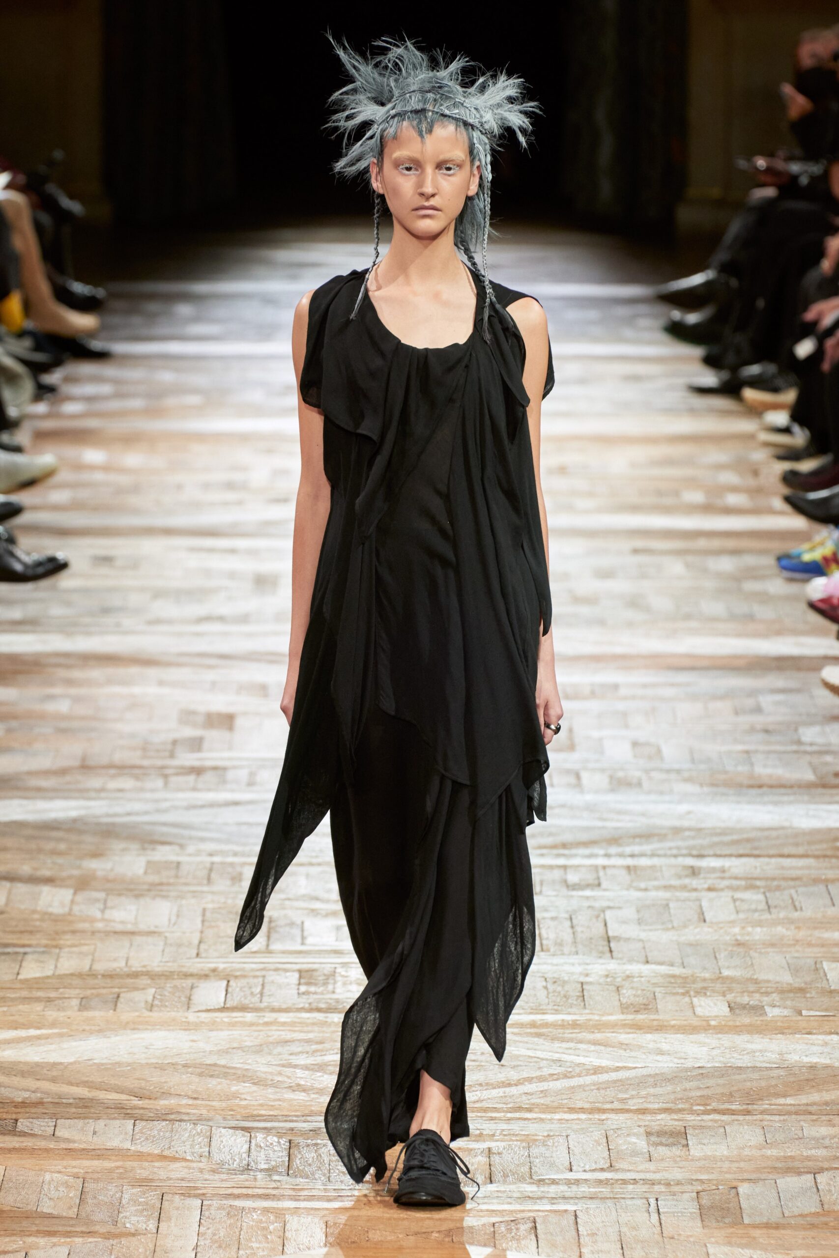 Yohji Yamamoto S/S 22 Look 3