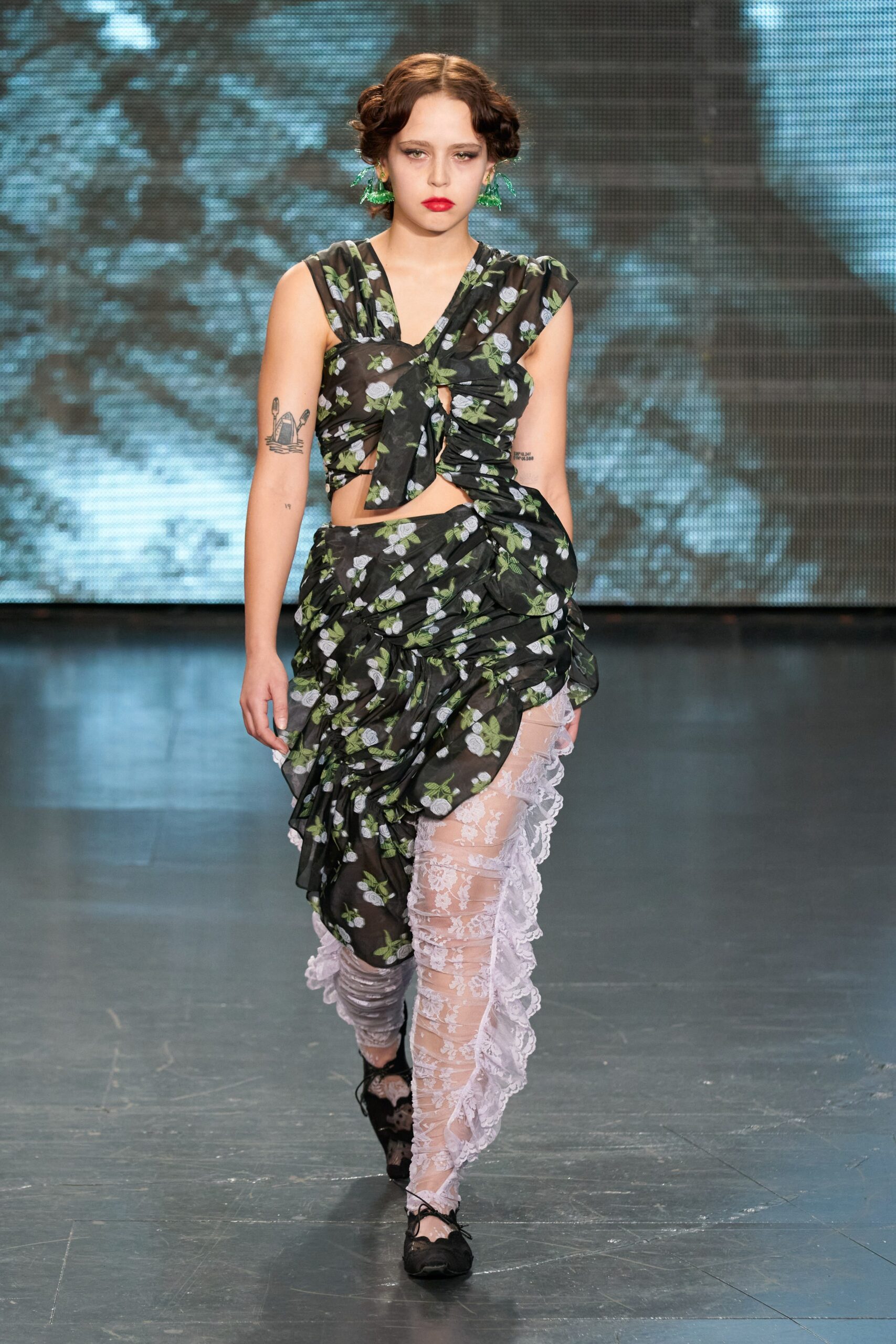 Yuhan Wang S/S 22 Look 3
