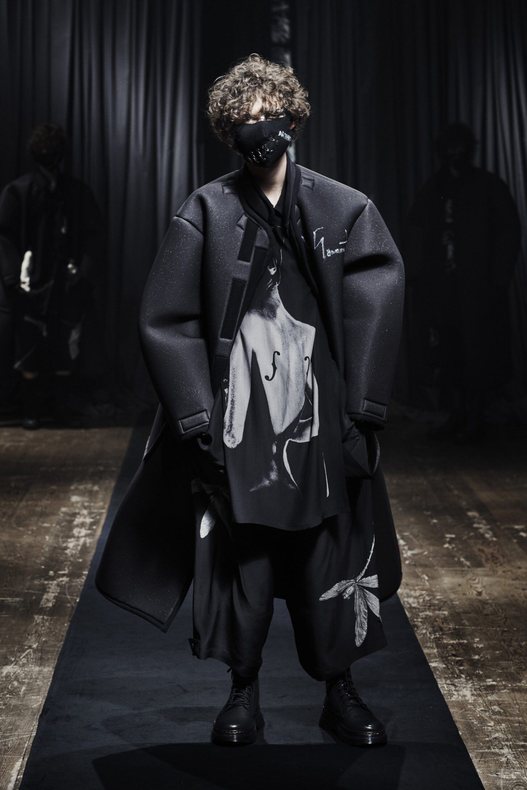Yohji Yamamoto F/W 21 Menswear Look 4